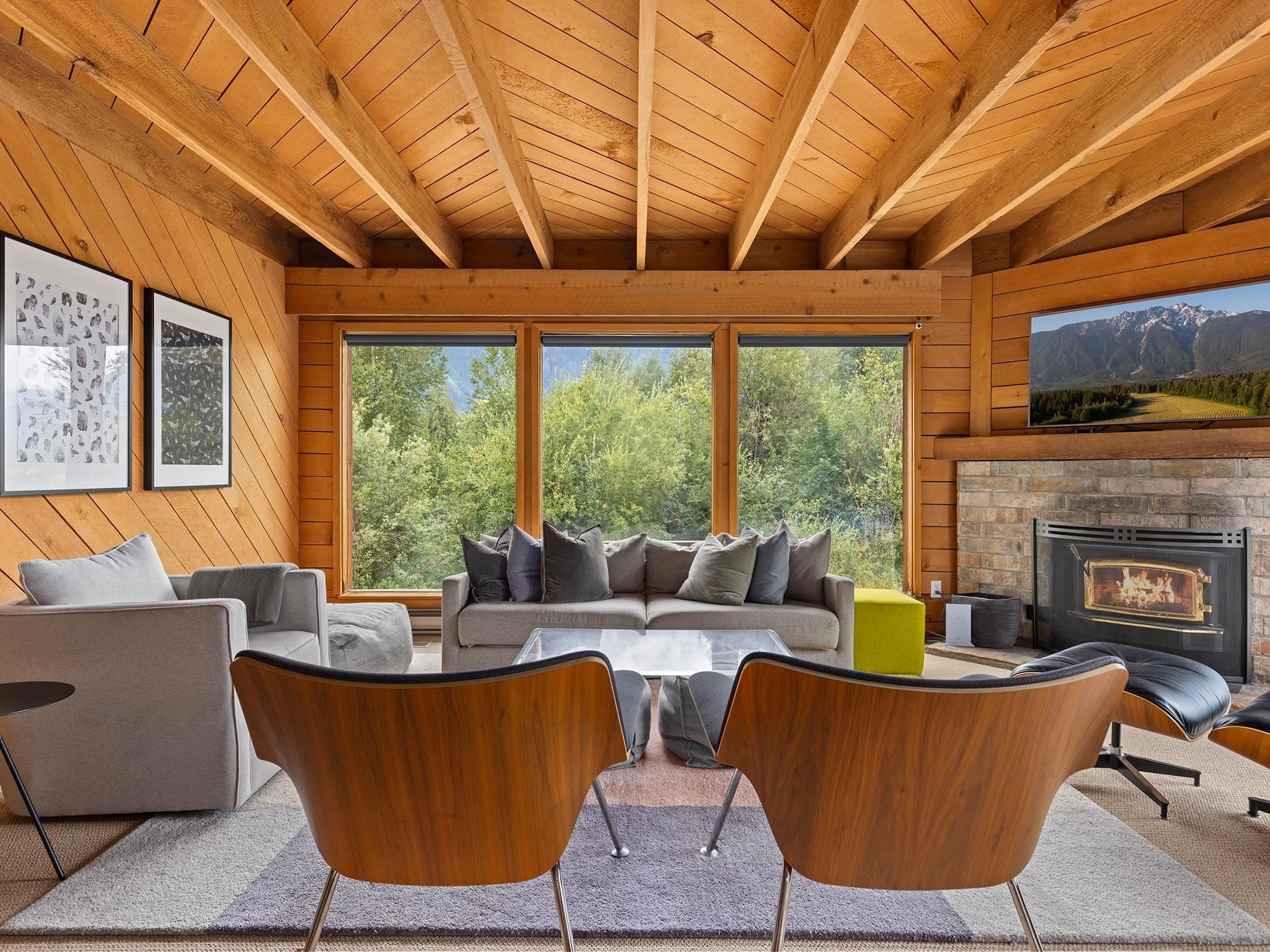 7320 Macrae Road, Pemberton, BC