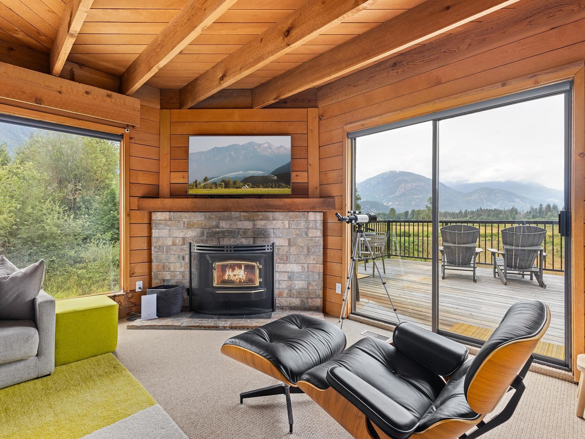 7320 Macrae Road, Pemberton, BC