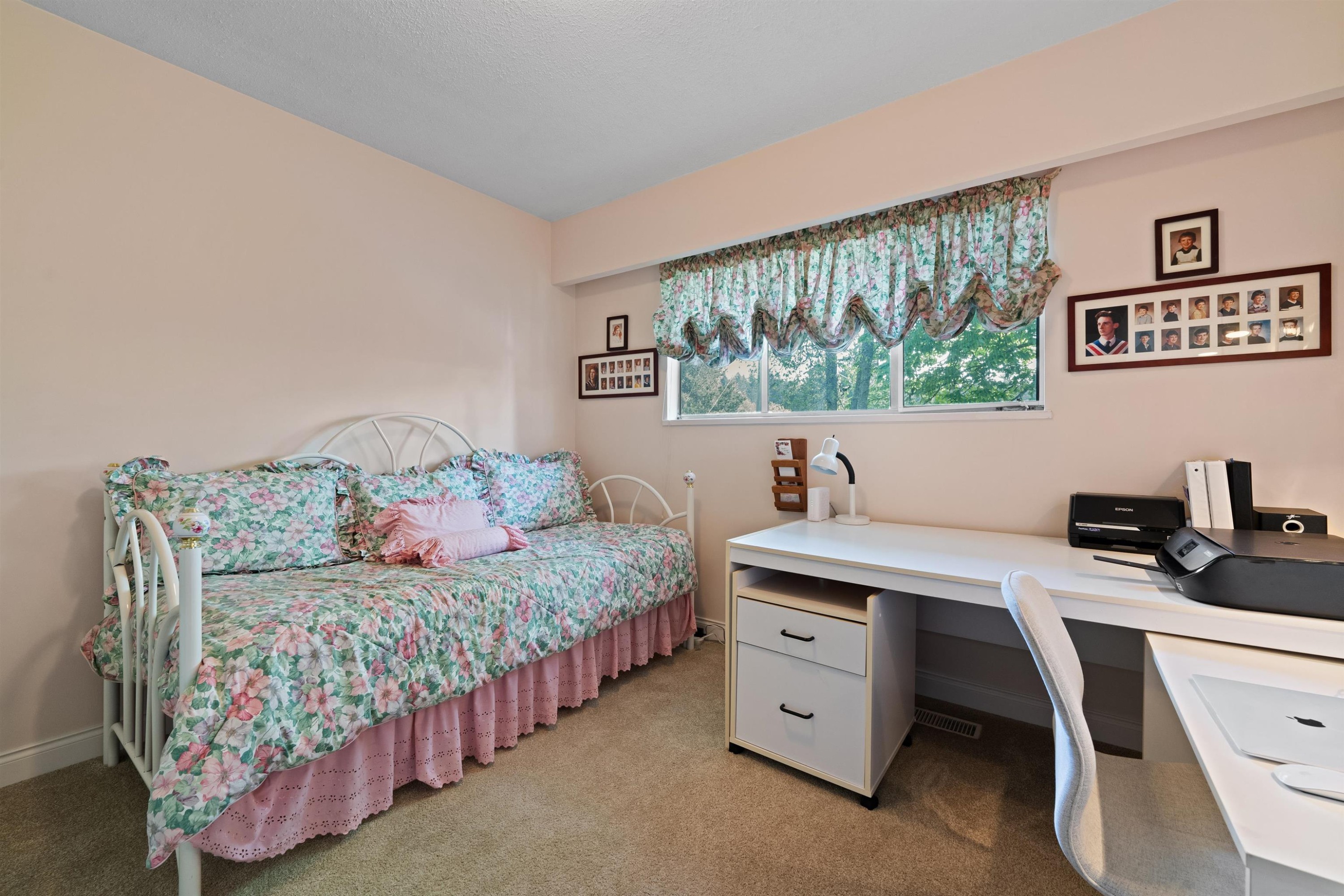 689 Poplar Street, Coquitlam, BC
