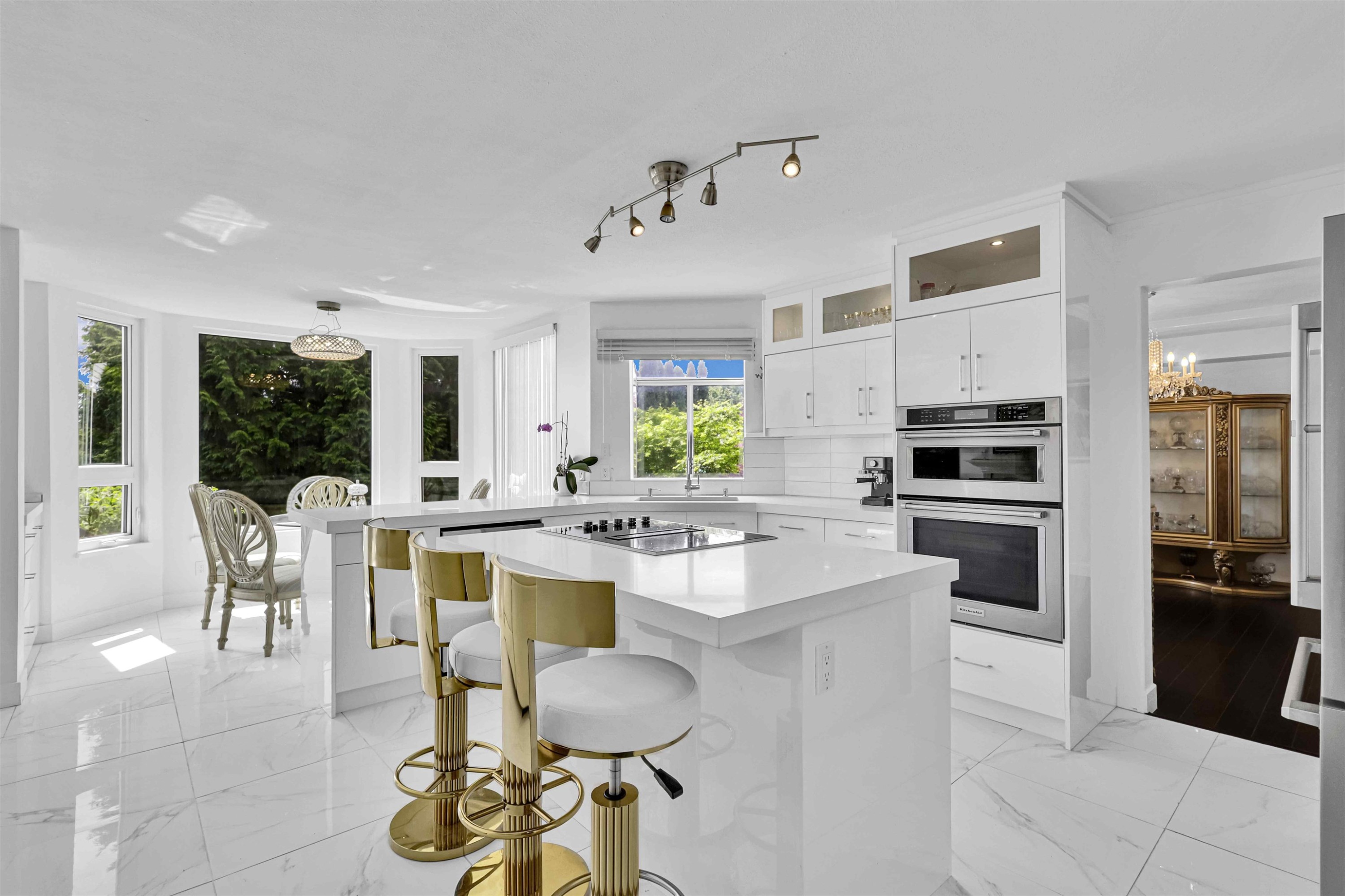 1476 Lansdowne Drive, Coquitlam, BC