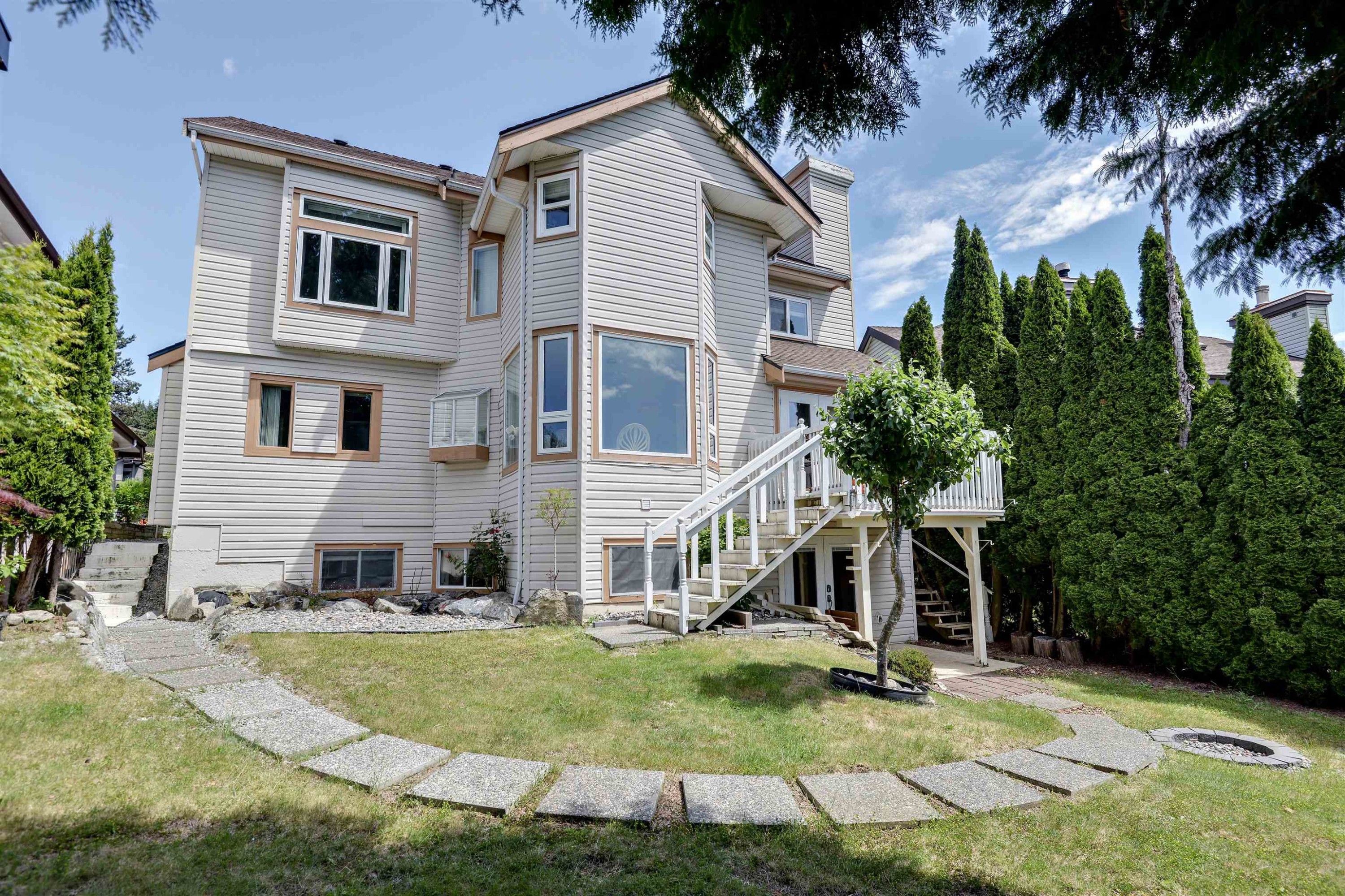1476 Lansdowne Drive, Coquitlam, BC