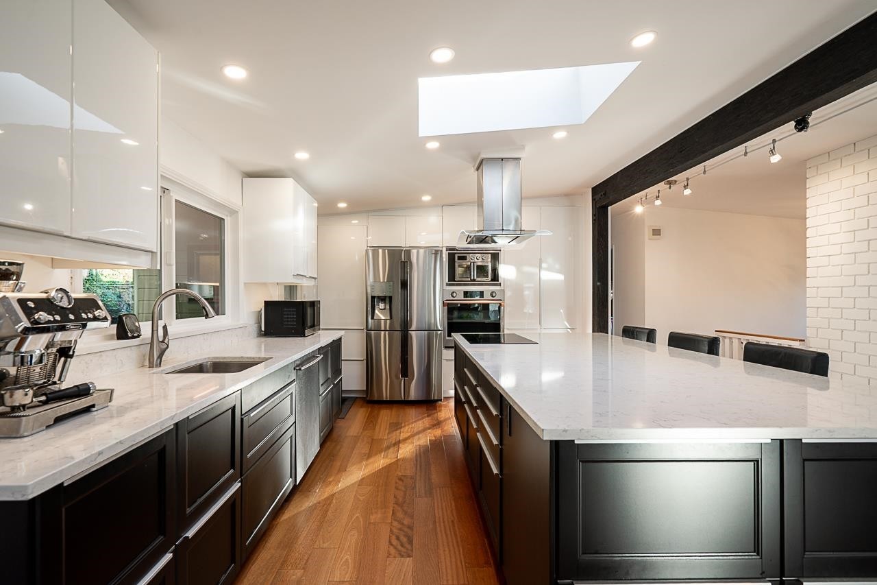 5651 Westhaven Road, West Vancouver, BC