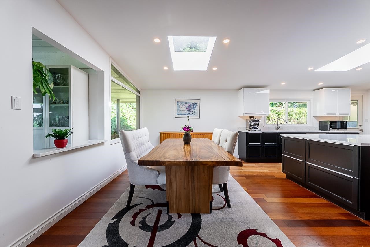 5651 Westhaven Road, West Vancouver, BC
