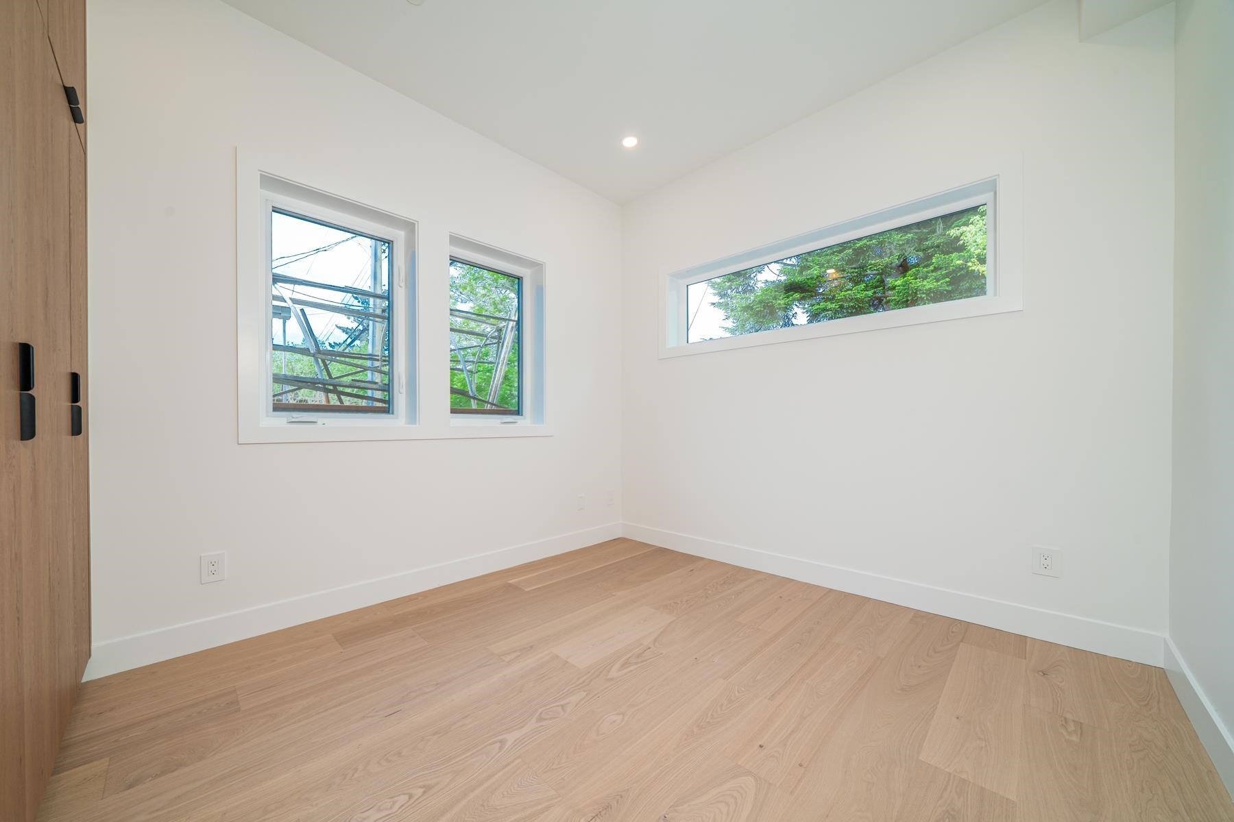 1933 4Th Avenue E, Vancouver, BC