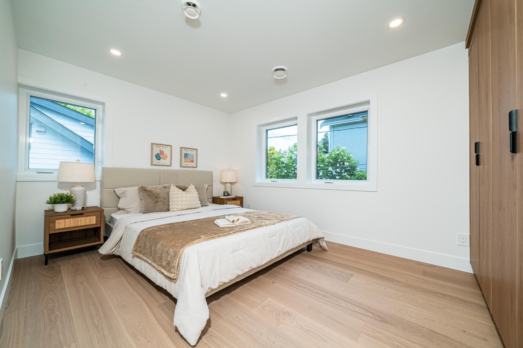 1935 4Th Avenue E, Vancouver, BC