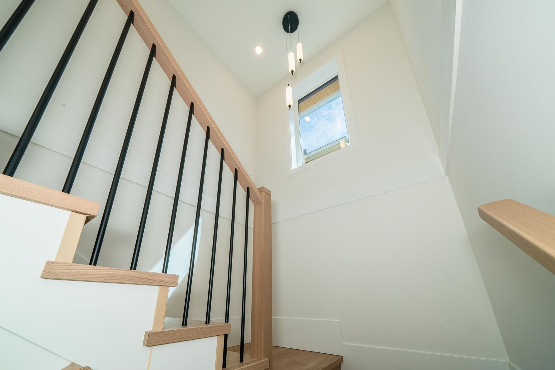 1937 4Th Avenue E, Vancouver, BC
