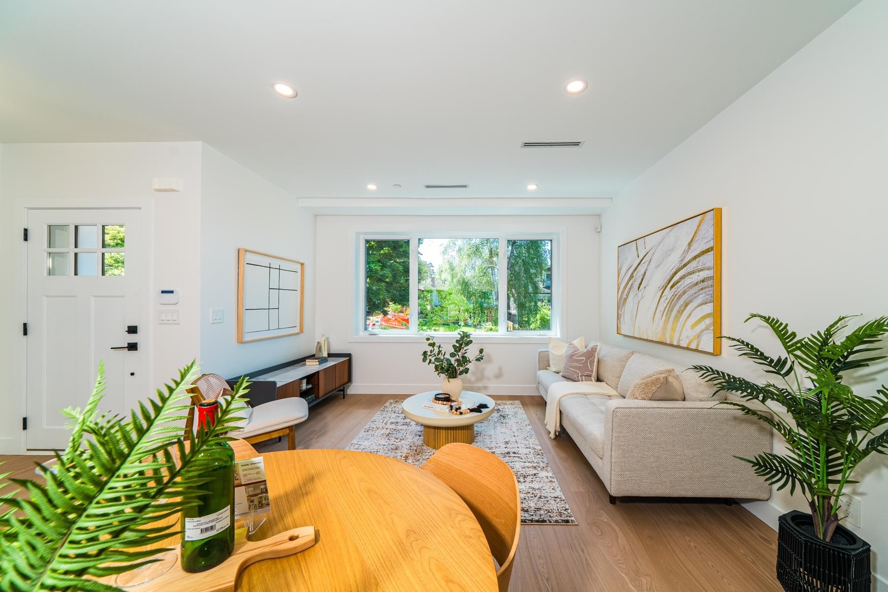 1937 4Th Avenue E, Vancouver, BC