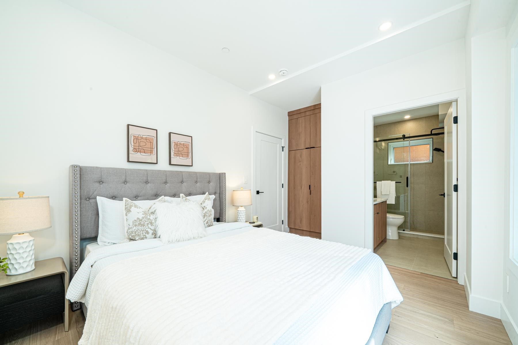 1937 4Th Avenue E, Vancouver, BC