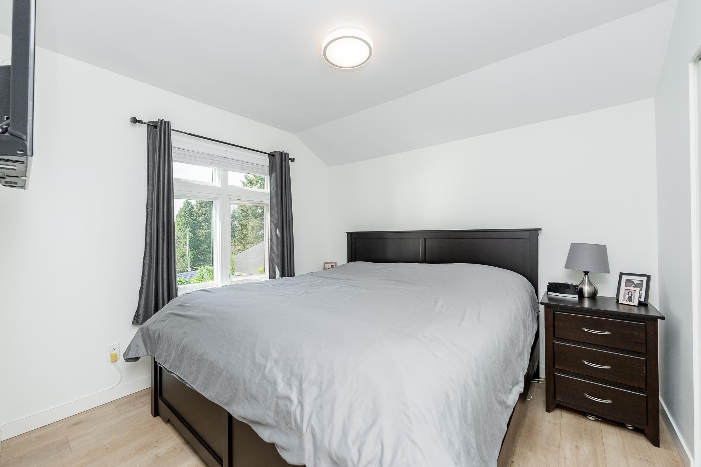 903 Walls Avenue, Coquitlam, BC