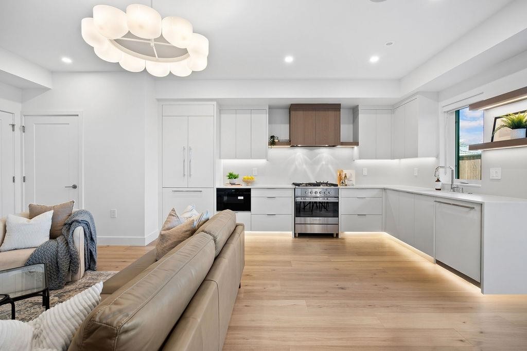 1135 33Rd Avenue W, Vancouver, BC
