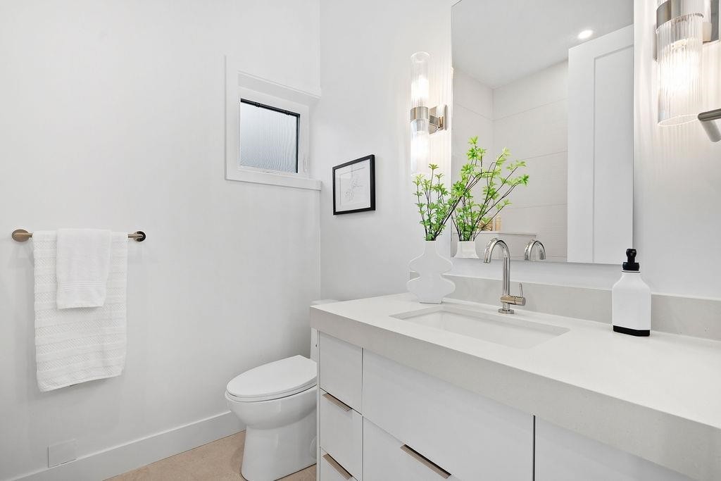 1135 33Rd Avenue W, Vancouver, BC