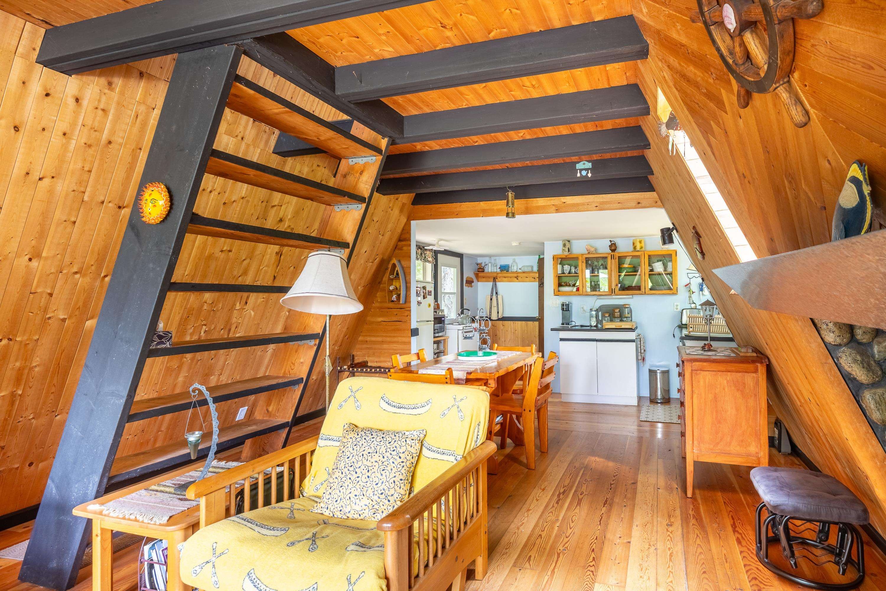 7536 Islets Place, Sechelt, BC