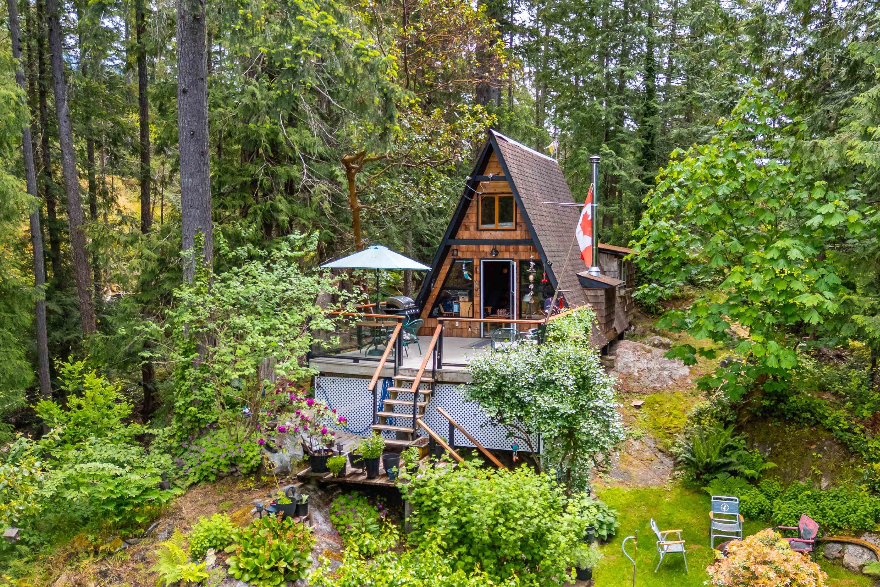 7536 Islets Place, Sechelt, BC