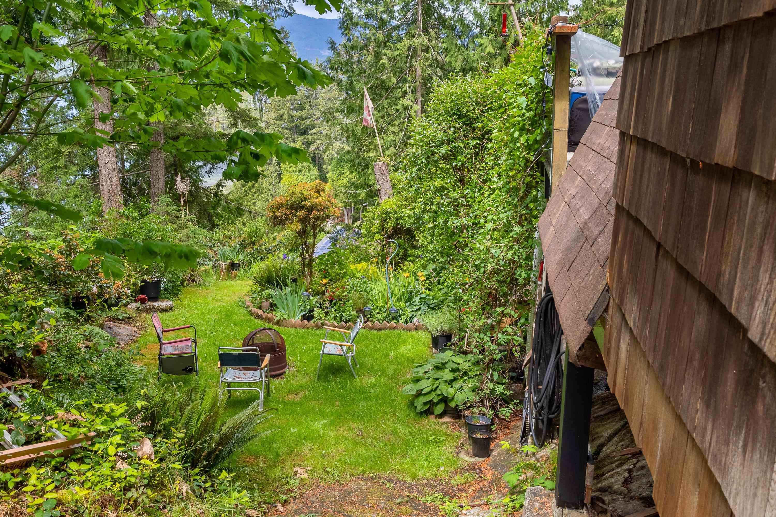 7536 Islets Place, Sechelt, BC