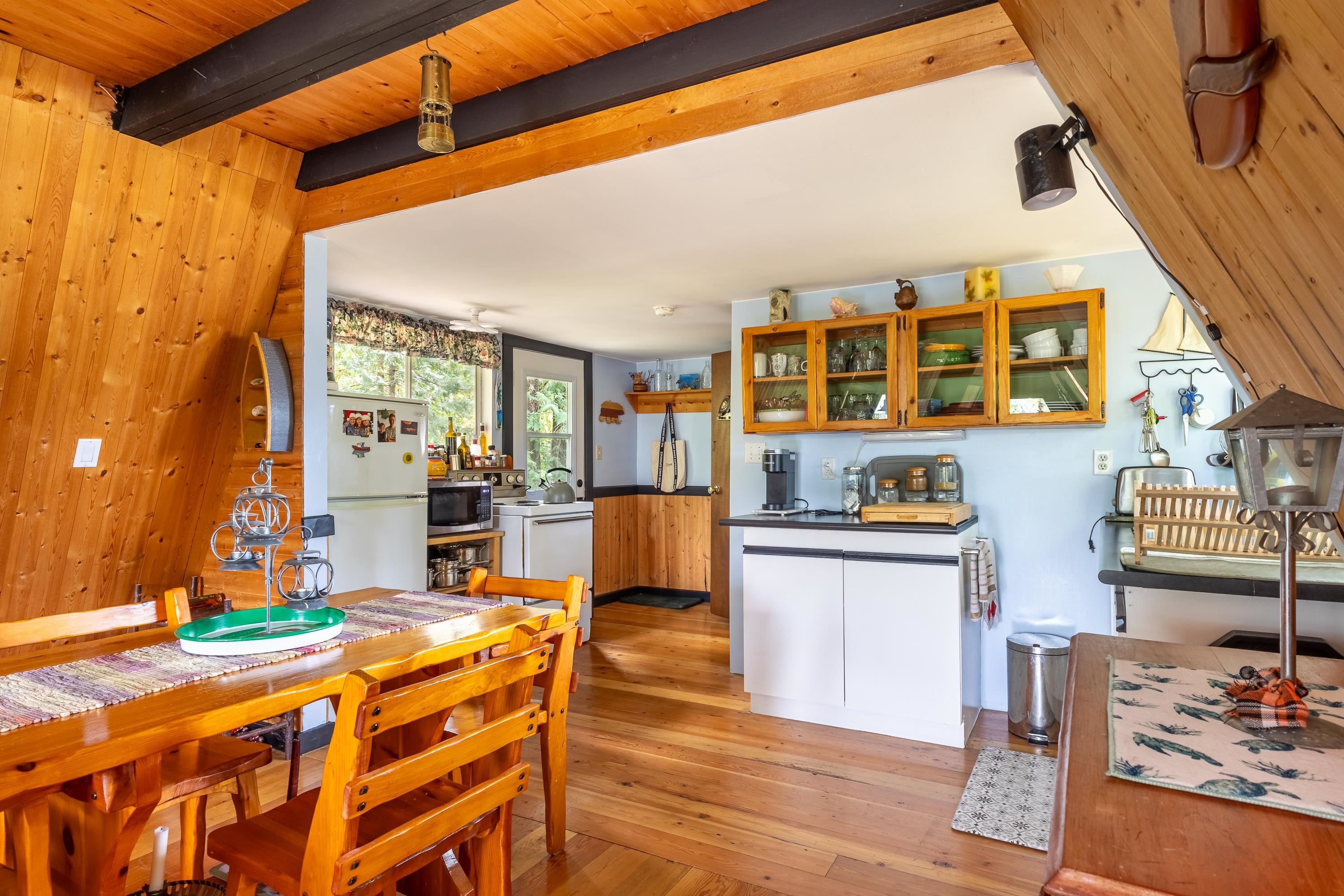 7536 Islets Place, Sechelt, BC