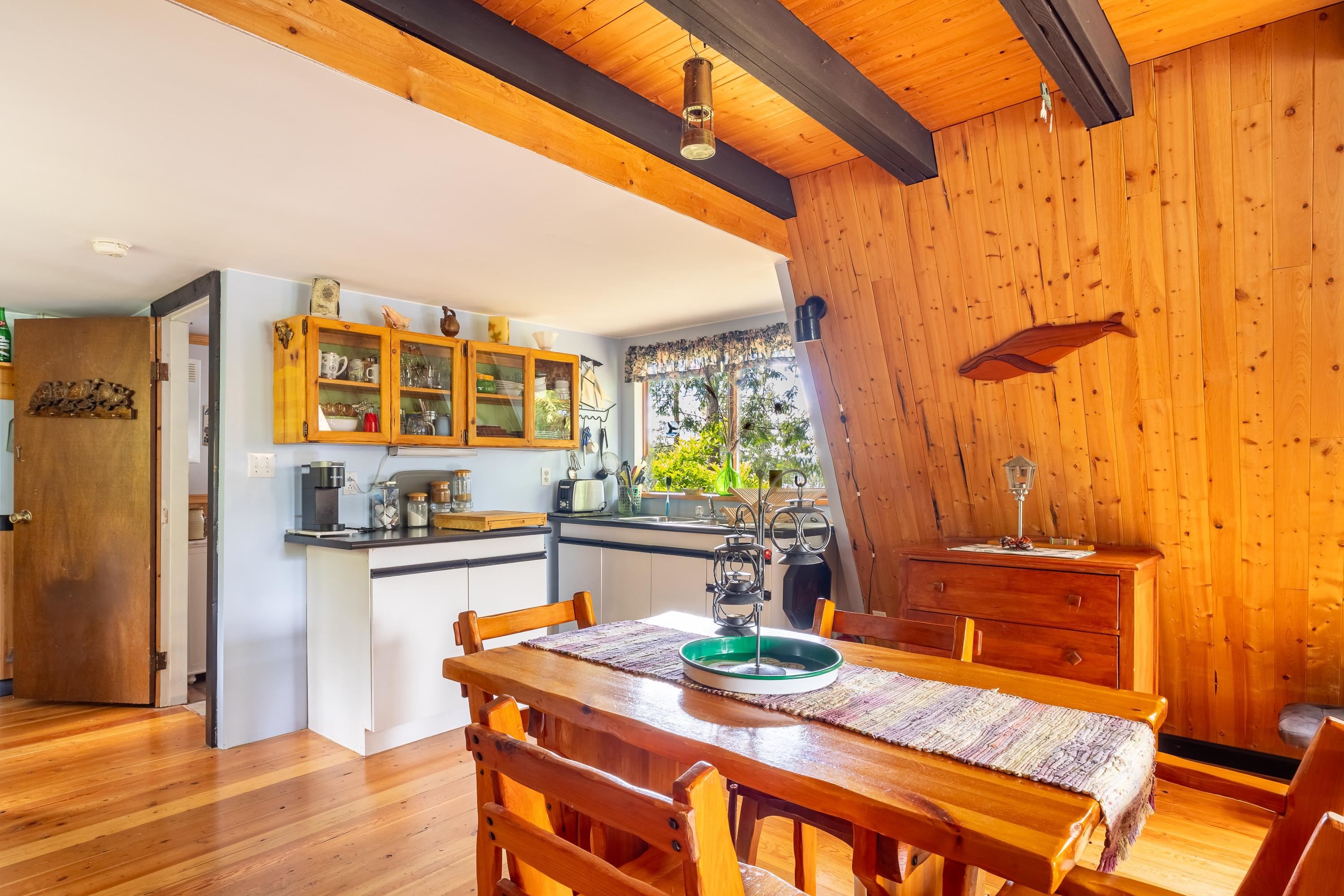 7536 Islets Place, Sechelt, BC