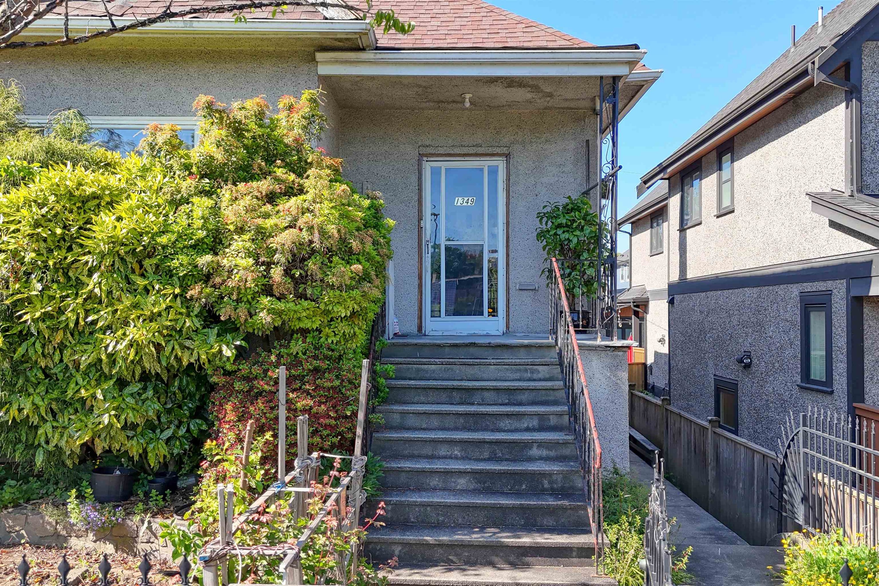 1349 14Th Avenue E, Vancouver, BC