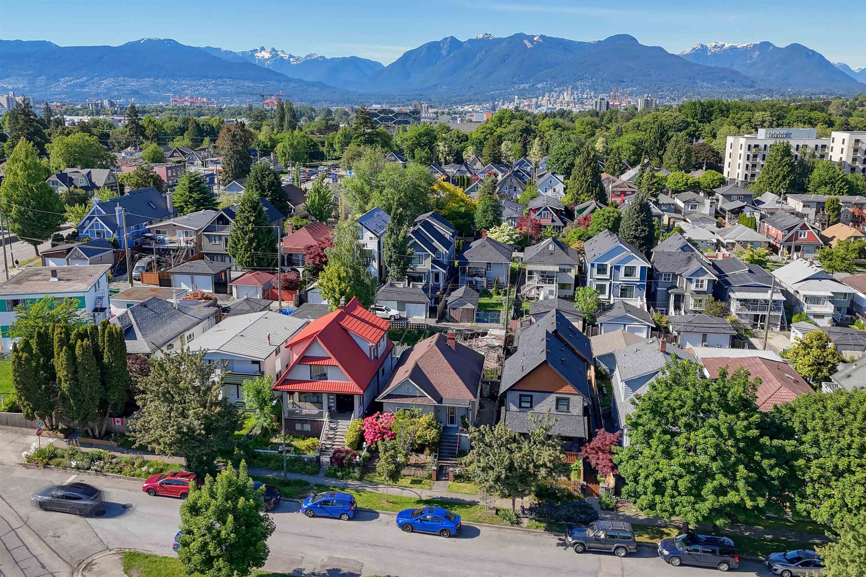 1349 14Th Avenue E, Vancouver, BC