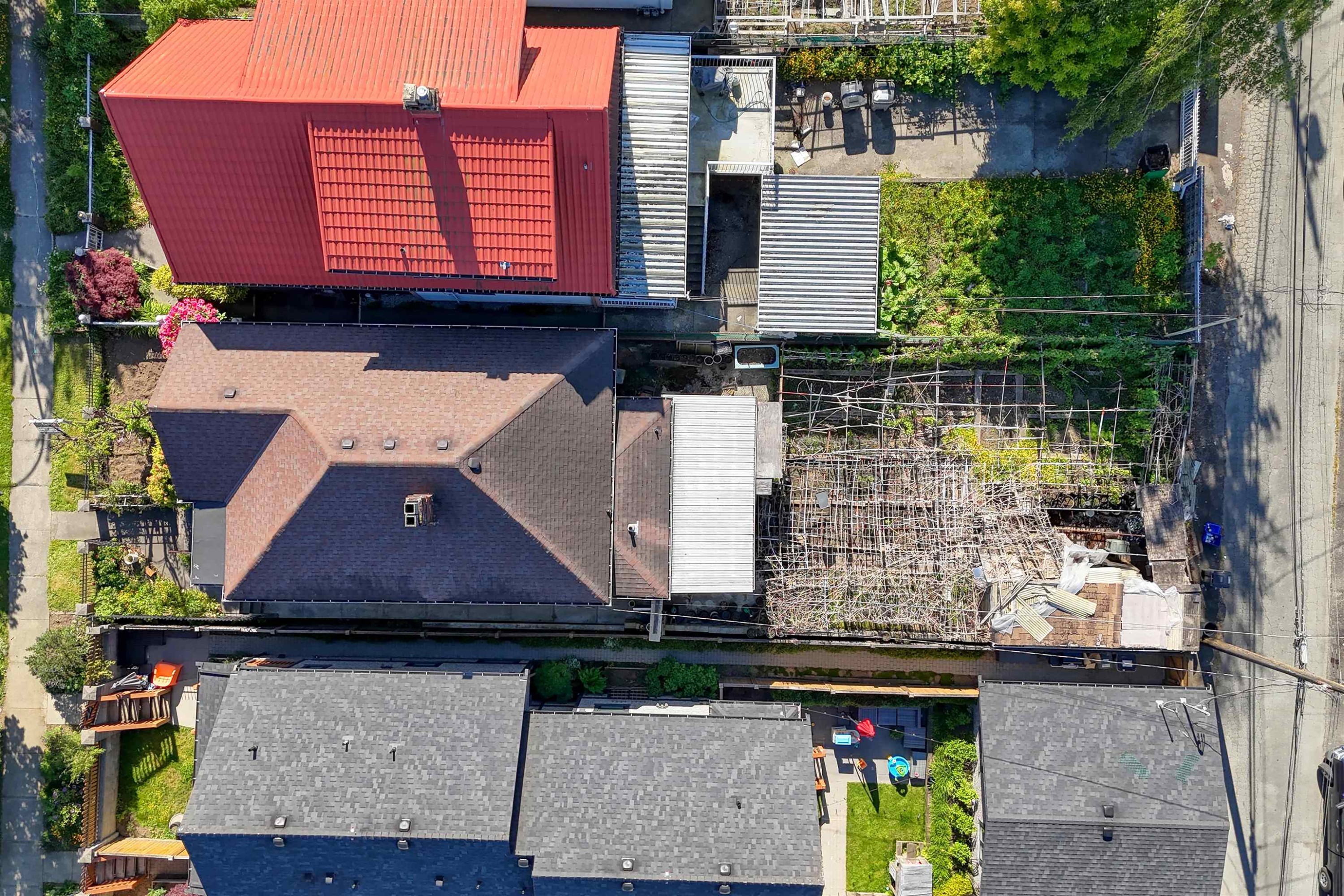 1349 14Th Avenue E, Vancouver, BC