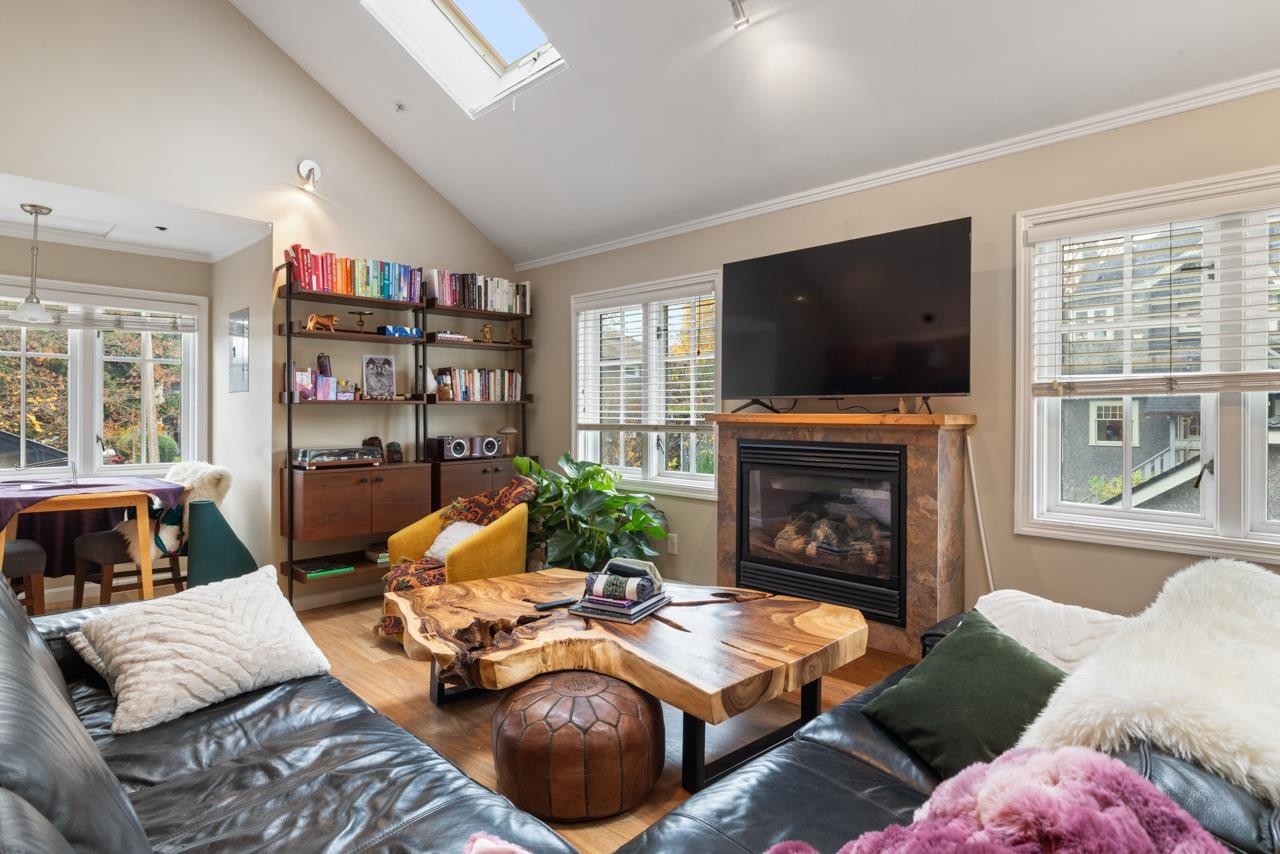 1820 11Th Avenue W, Vancouver, BC