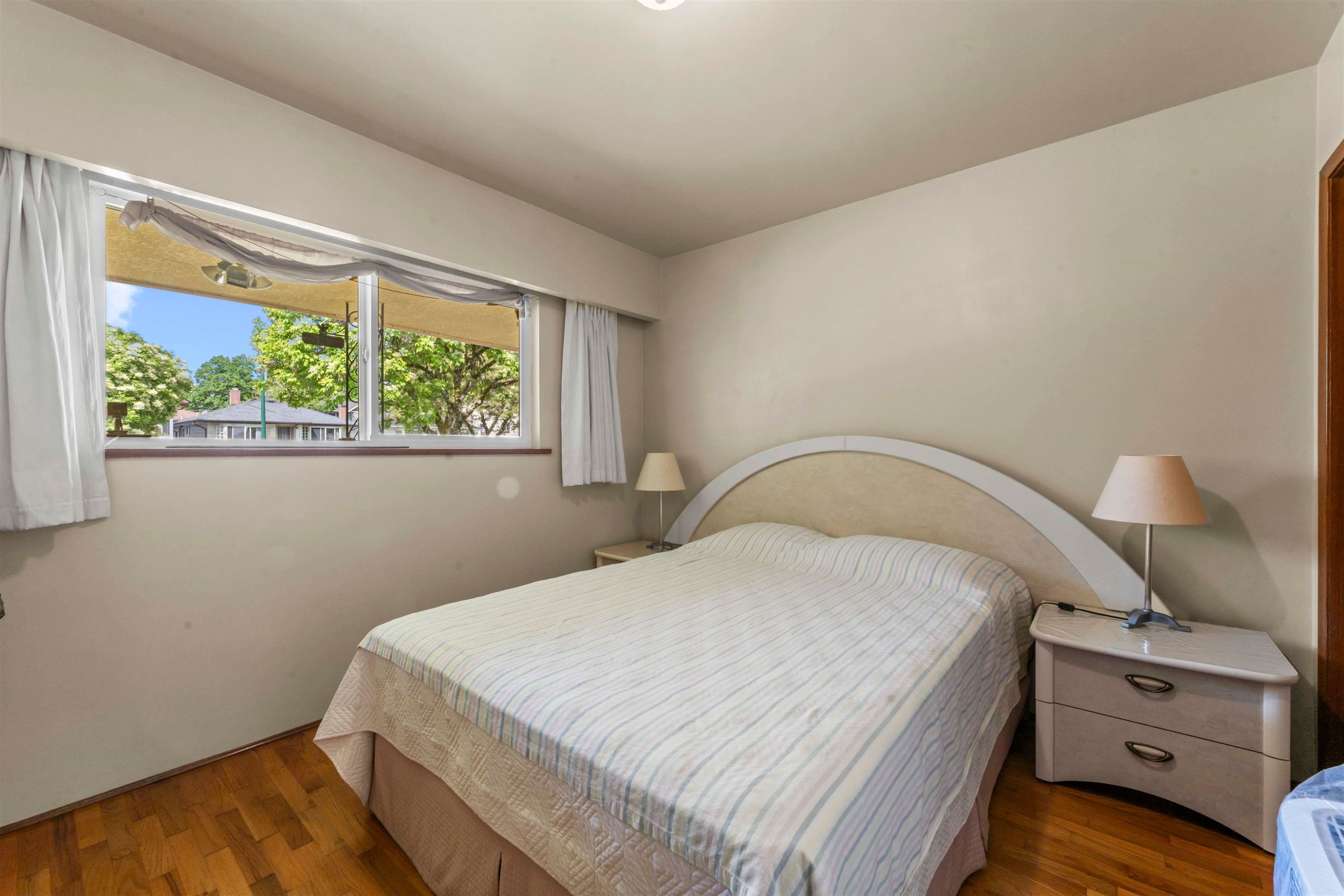 2666 Waverley Avenue, Vancouver, BC