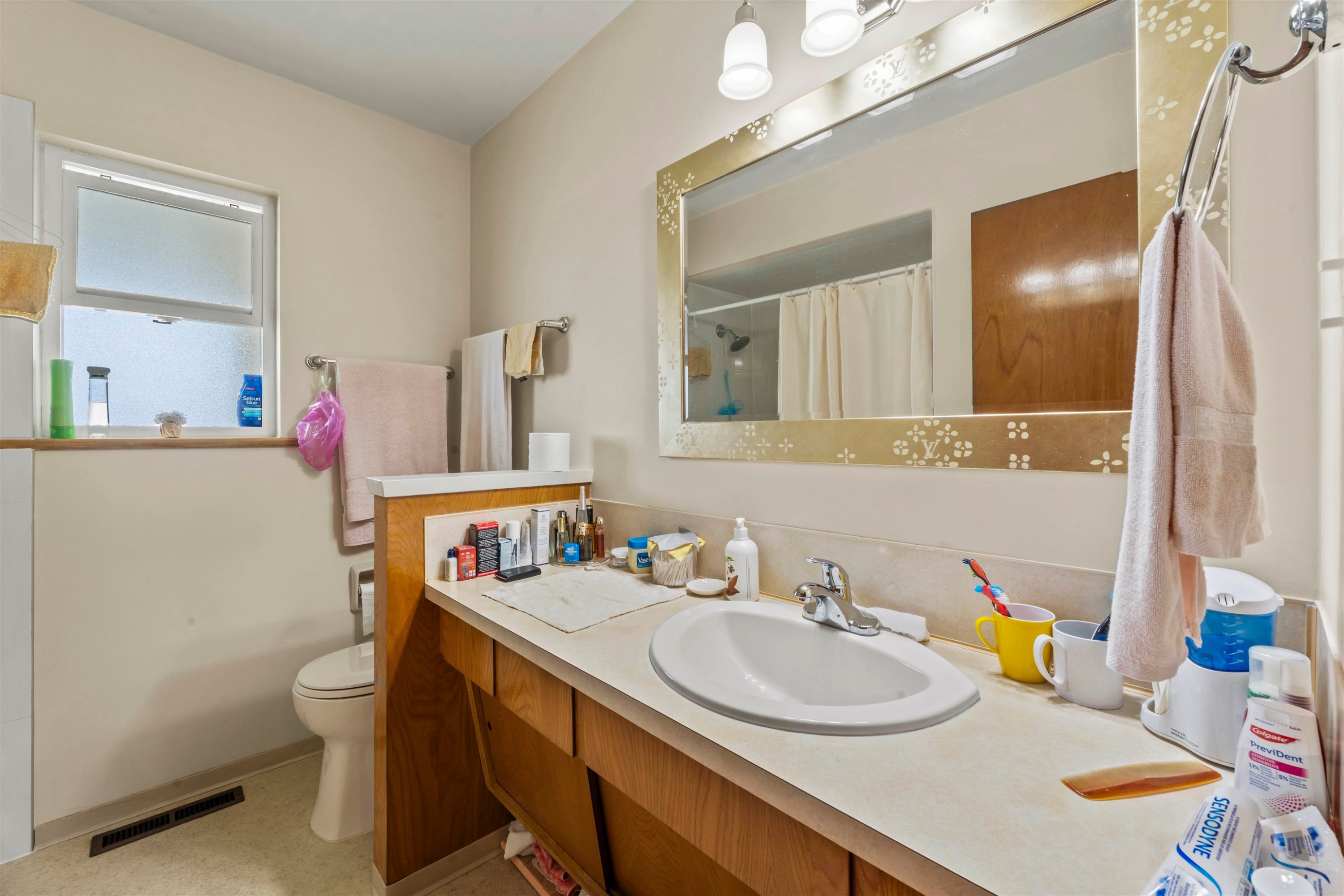 2666 Waverley Avenue, Vancouver, BC