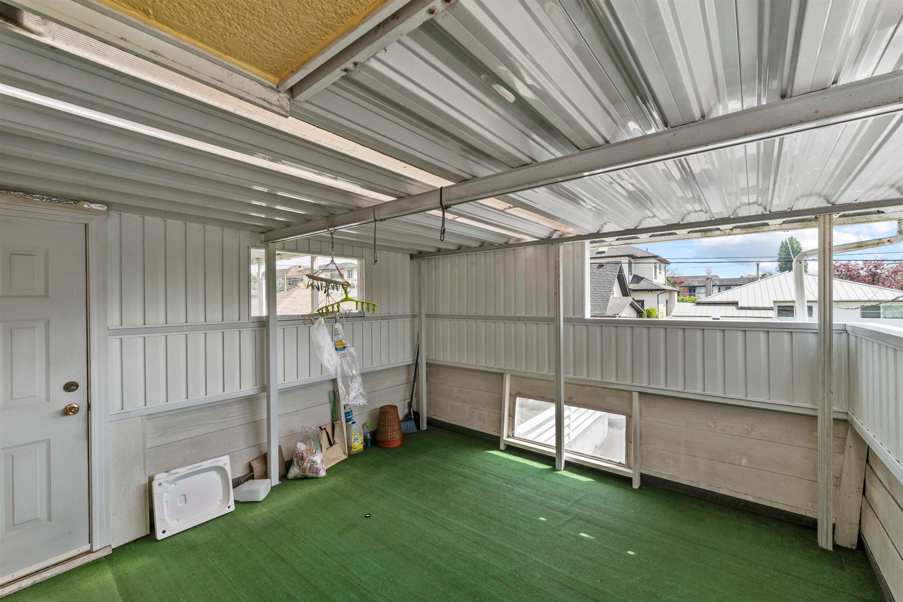 2666 Waverley Avenue, Vancouver, BC