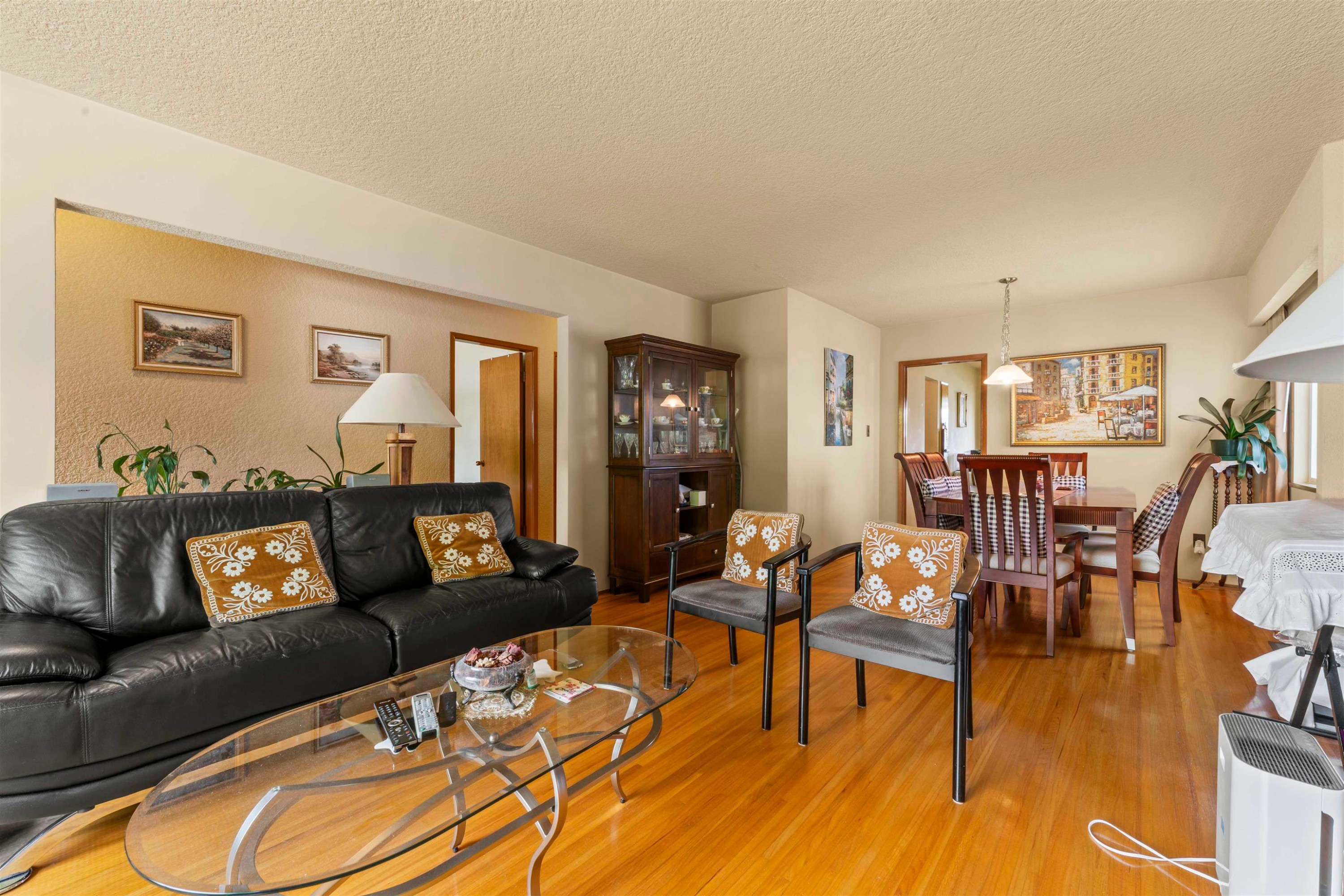 2666 Waverley Avenue, Vancouver, BC