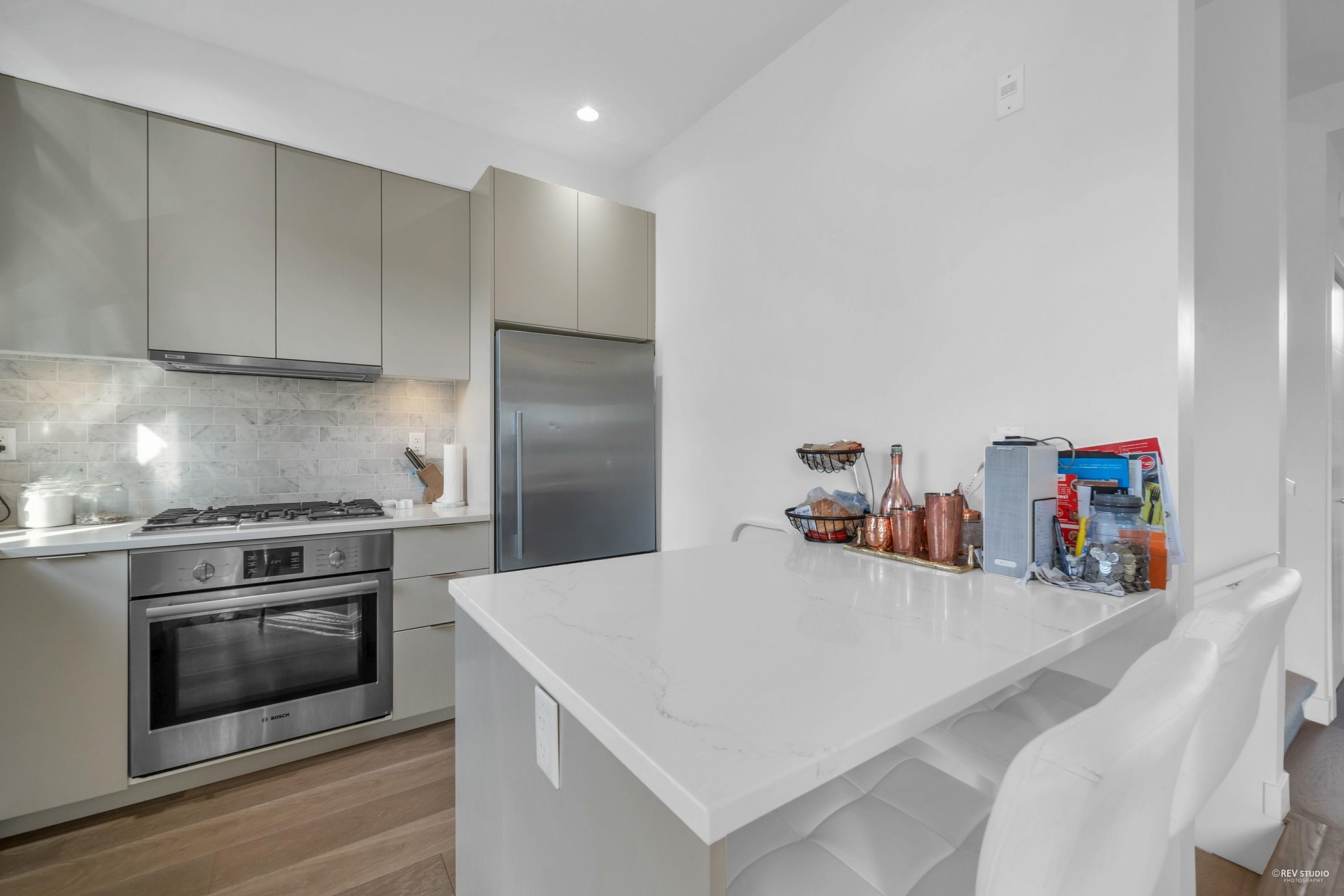 7901 Oak Street, Vancouver, BC