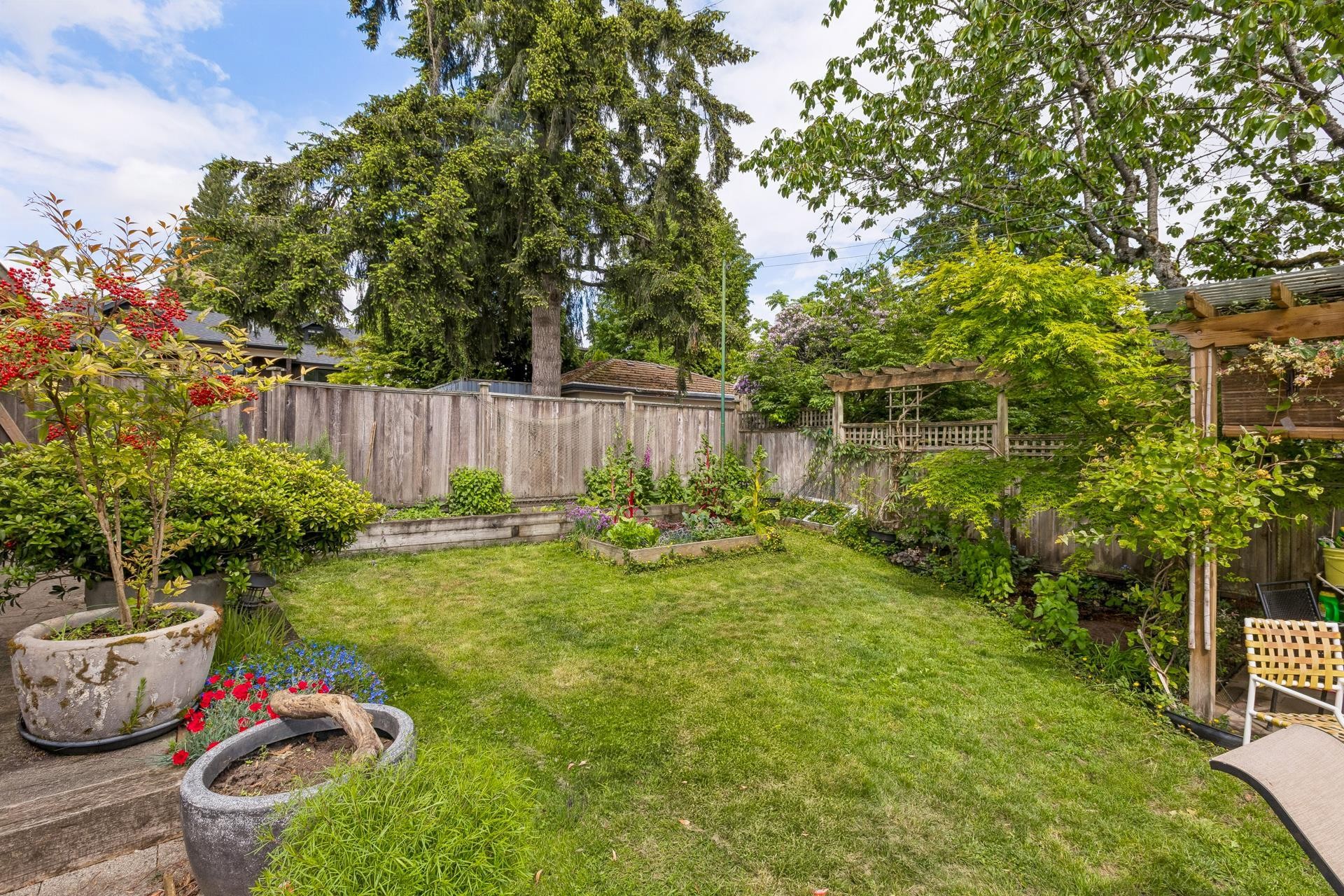 534 7Th Street E, North Vancouver, BC