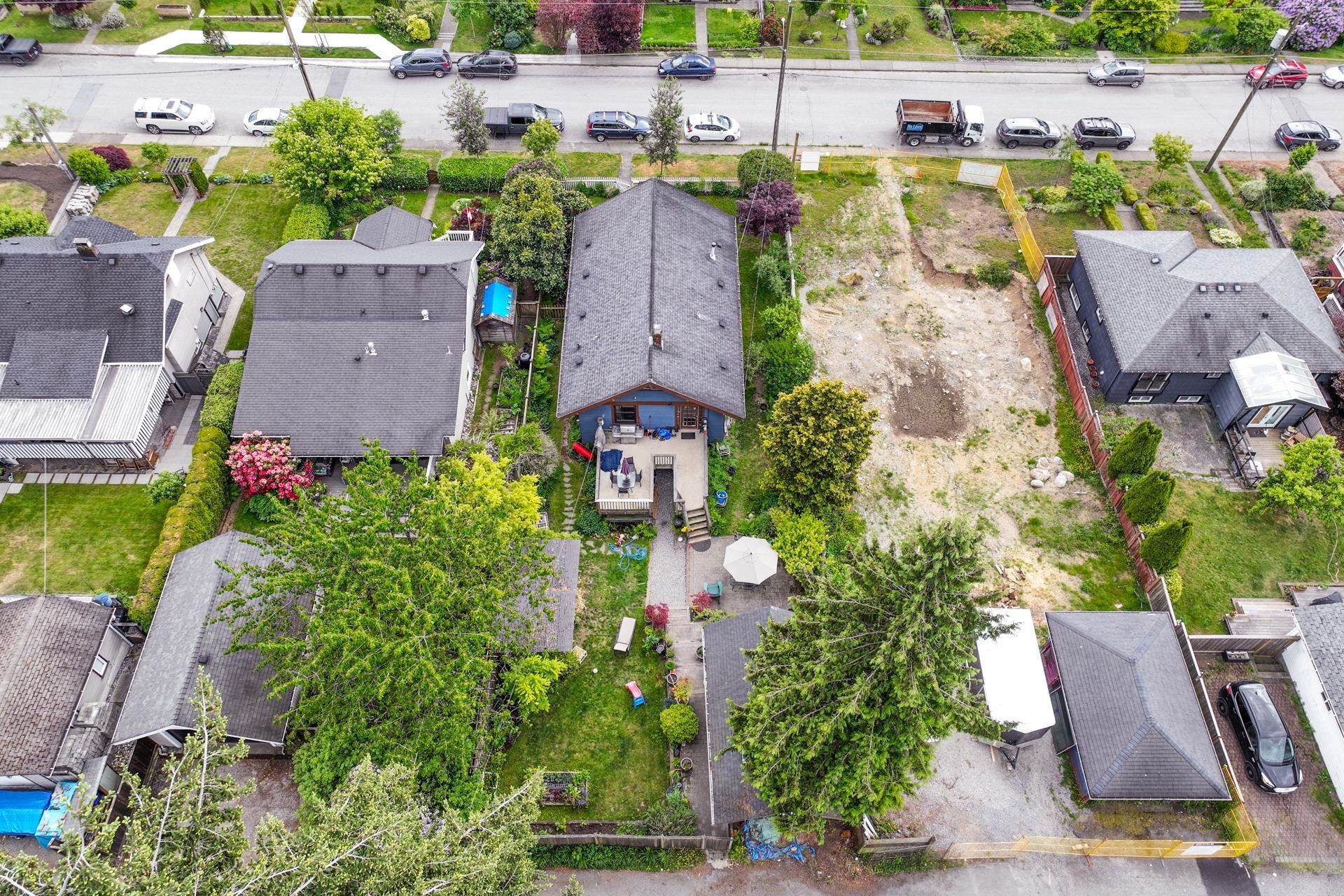 534 7Th Street E, North Vancouver, BC