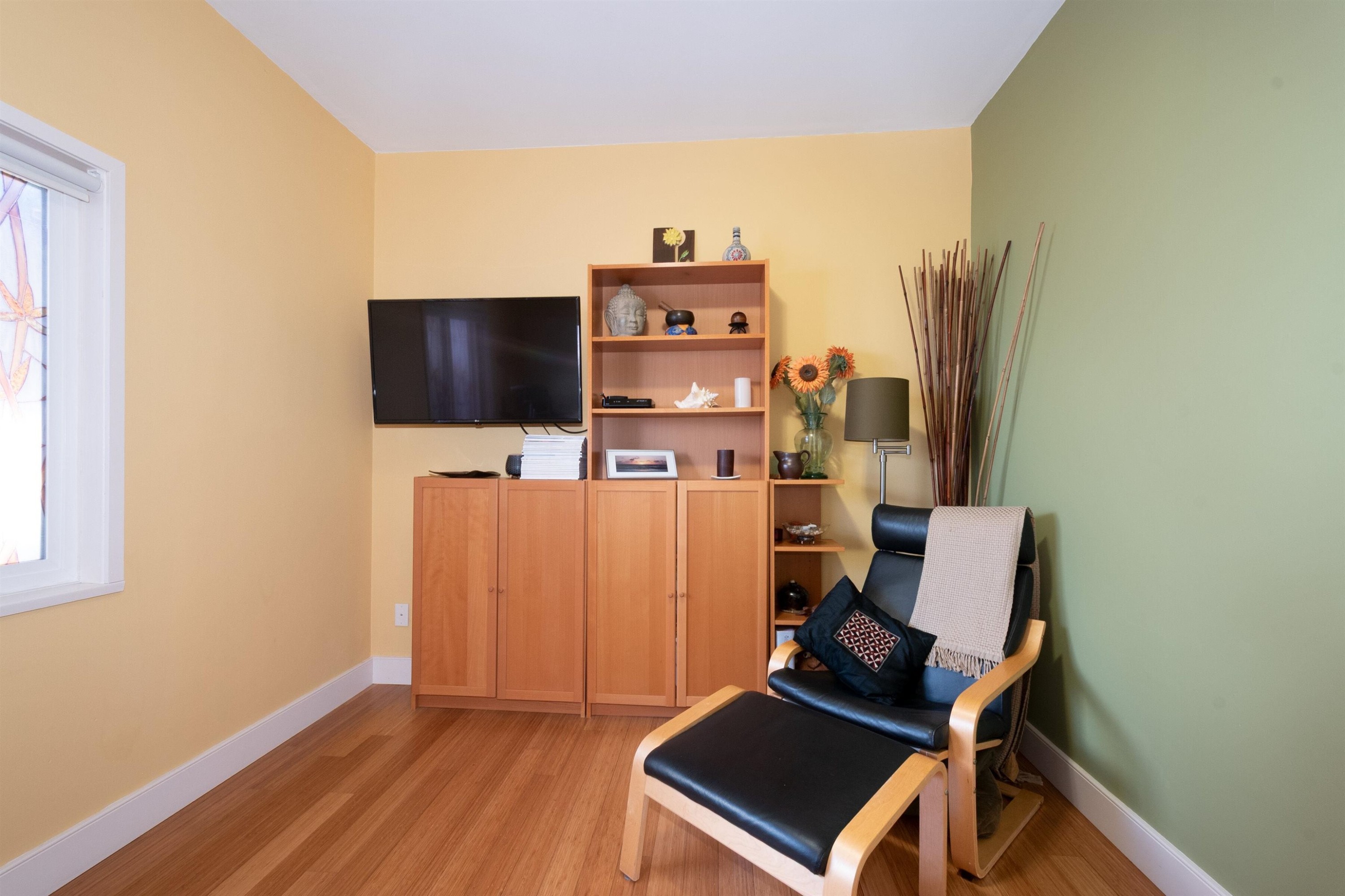 4961 St. Catherines Street, Vancouver, BC - Indoor
