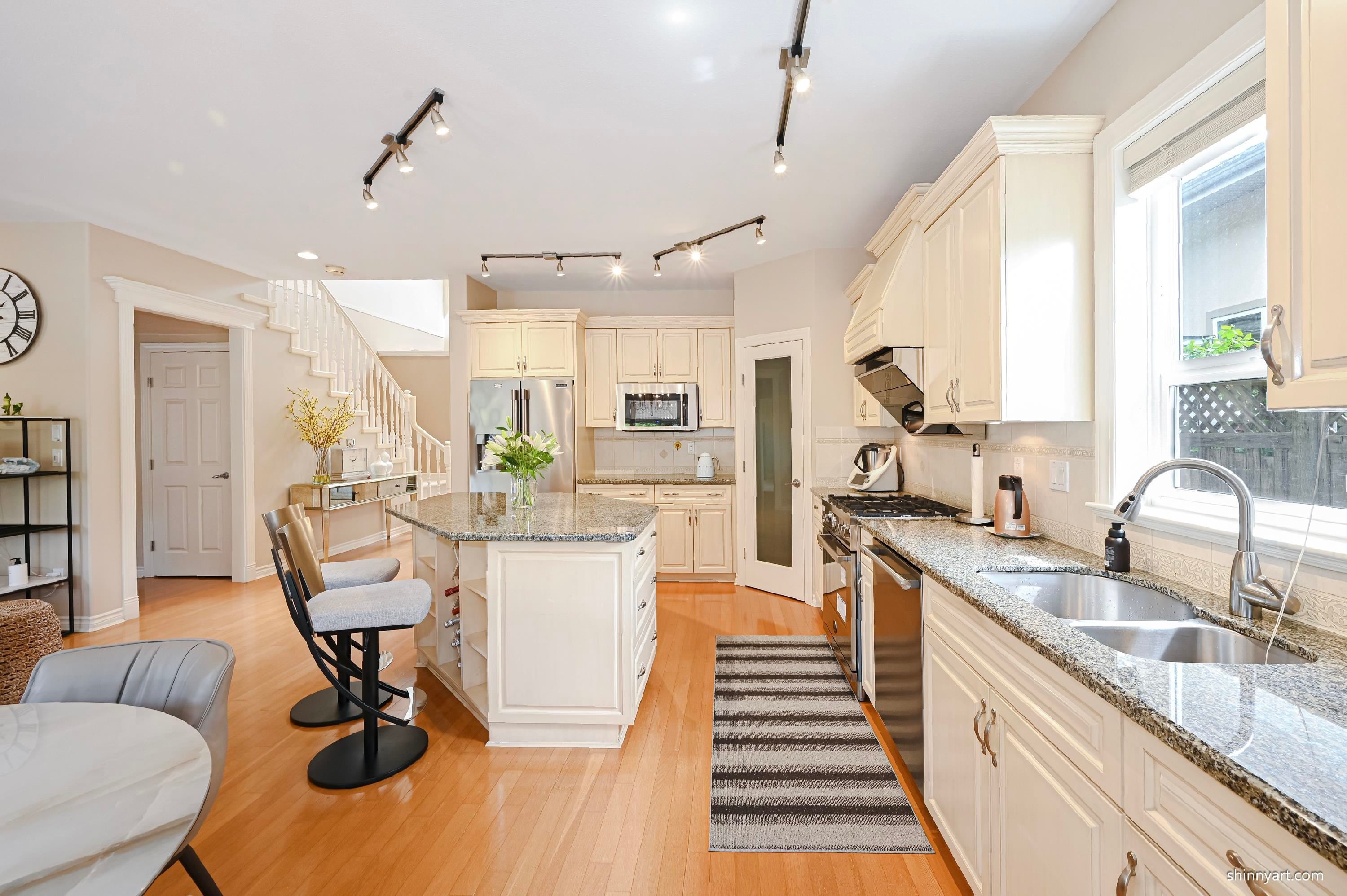 6113 Pearkes Drive, Richmond, BC