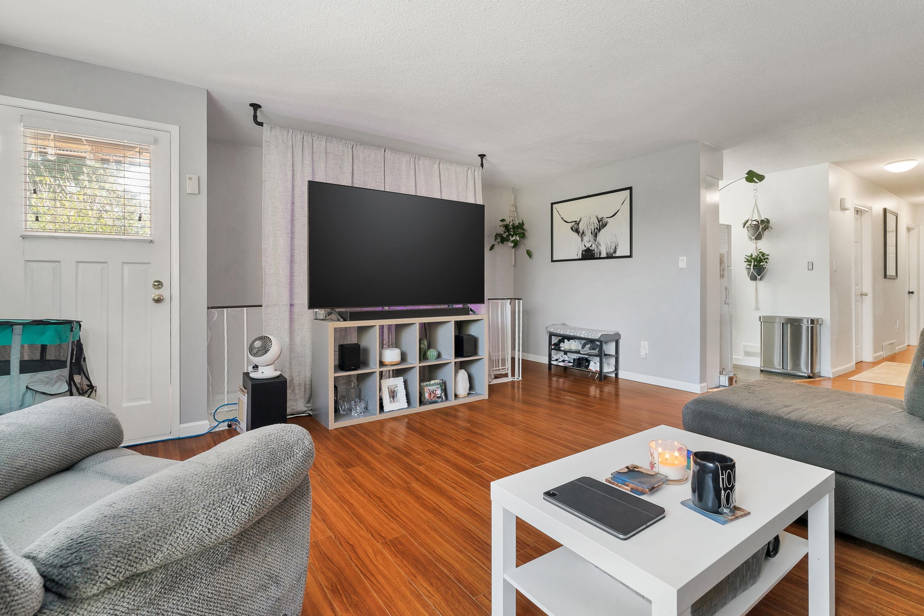 1524 Pitt River Road, Port Coquitlam, BC