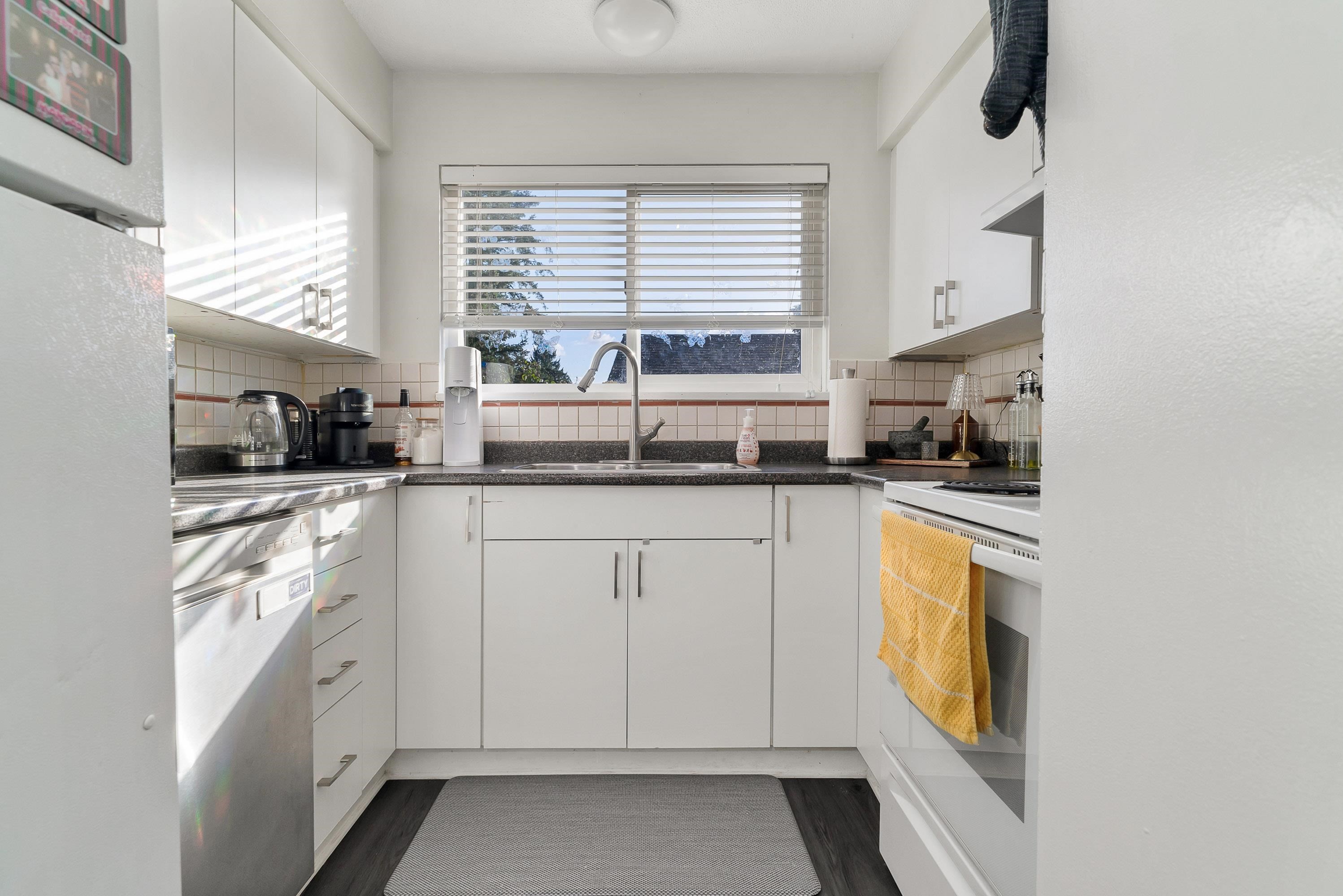1524 Pitt River Road, Port Coquitlam, BC