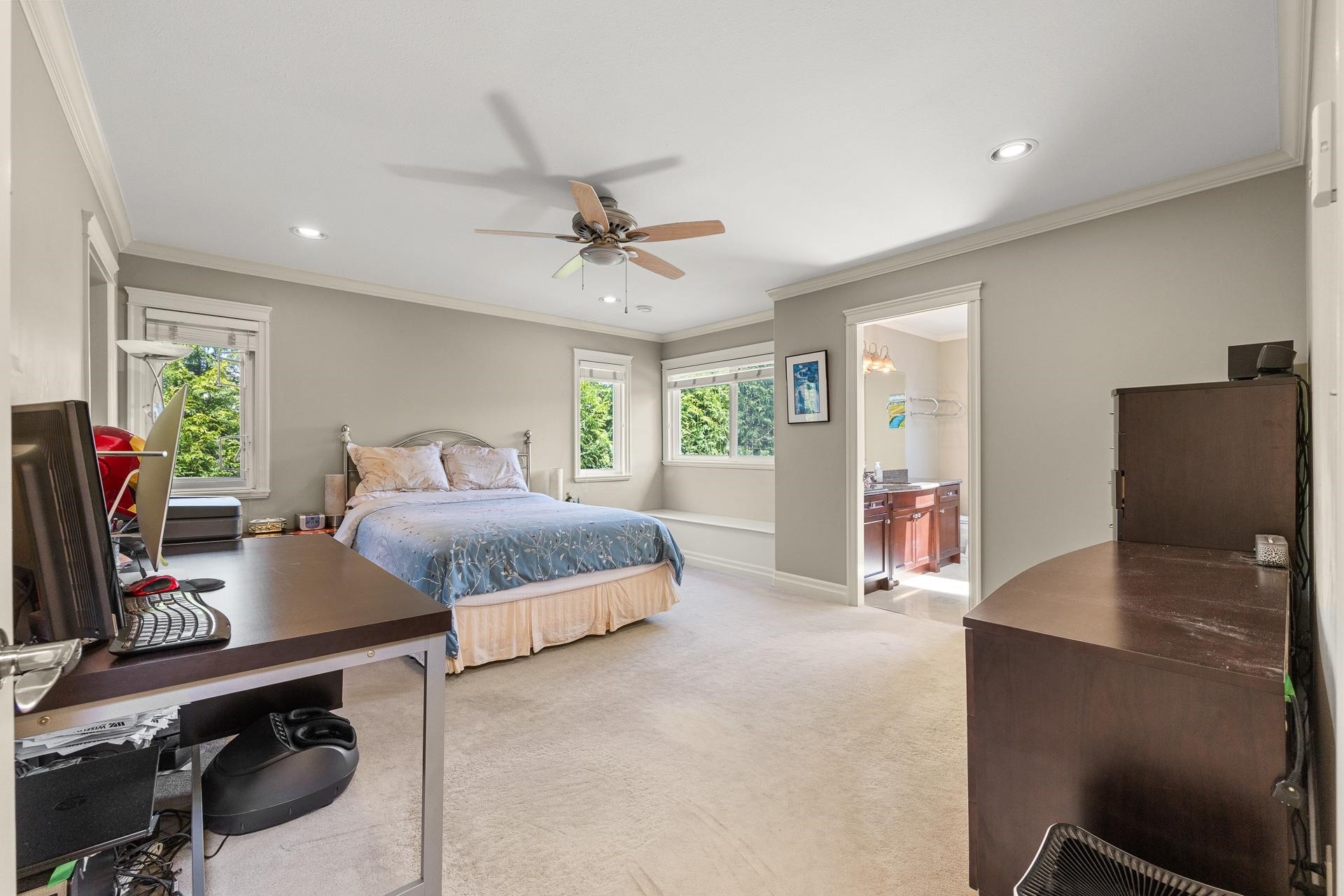 9044 Railway Avenue, Richmond, BC