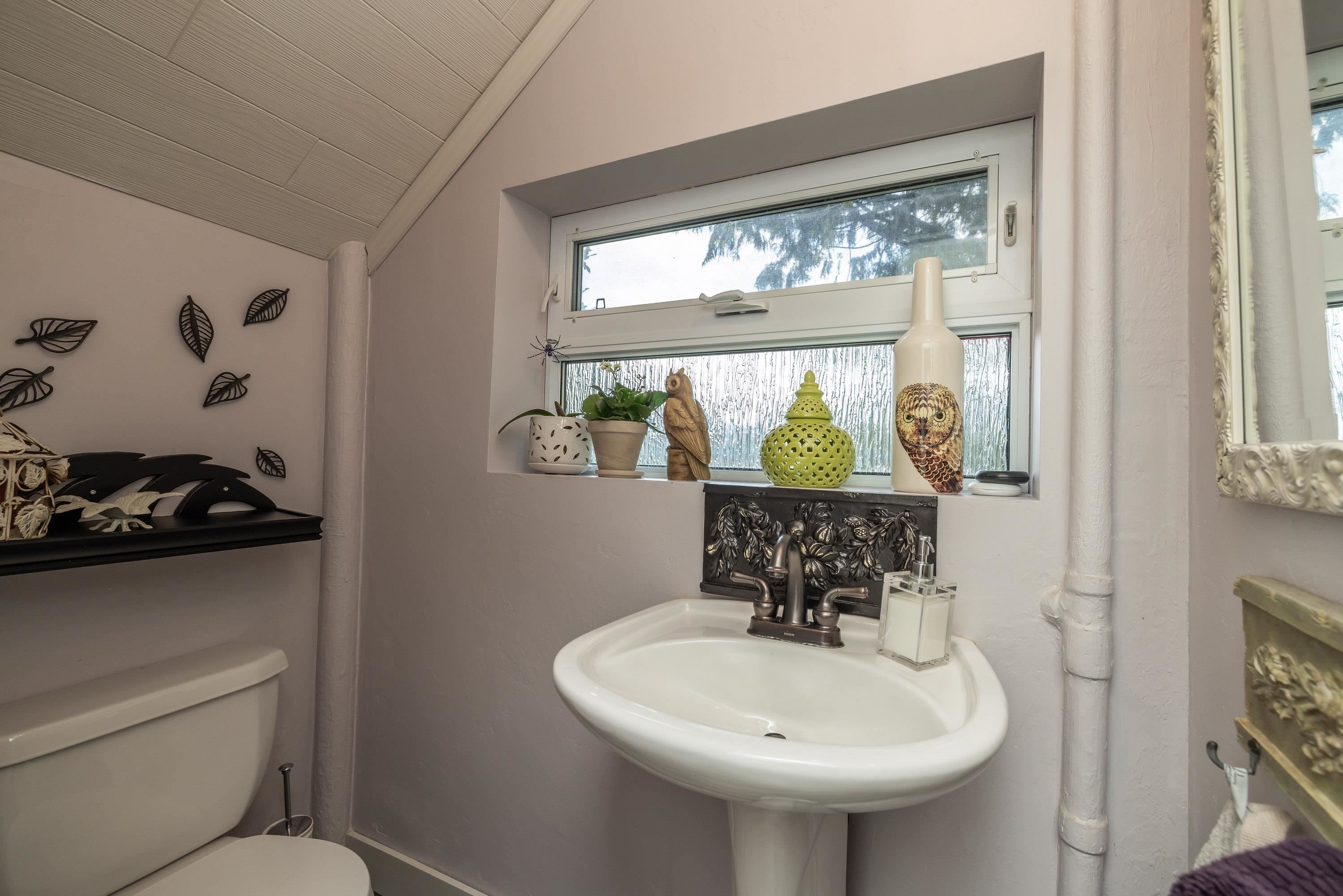 2212 Brookmount Avenue, Coquitlam, BC