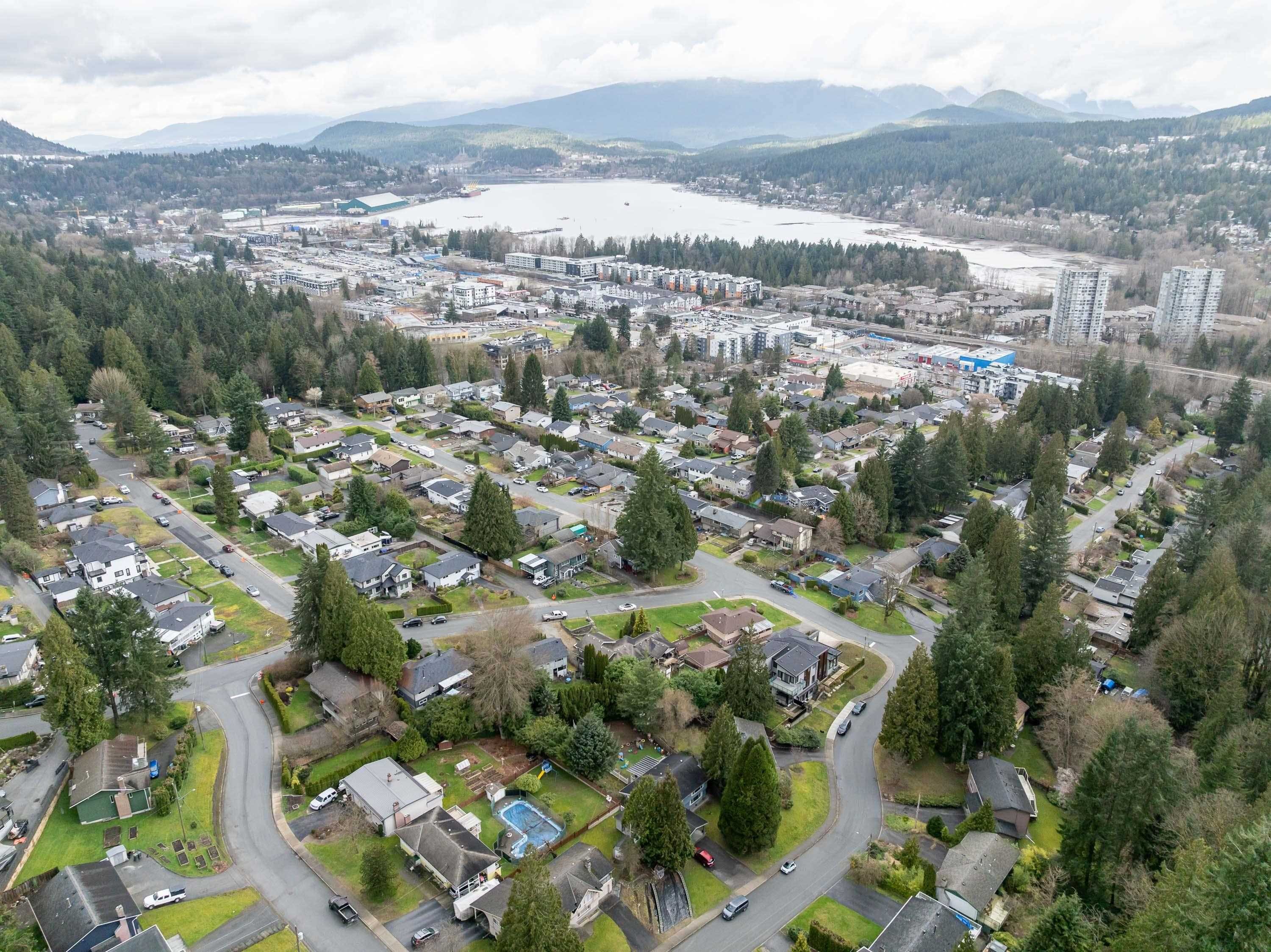 2212 Brookmount Avenue, Coquitlam, BC