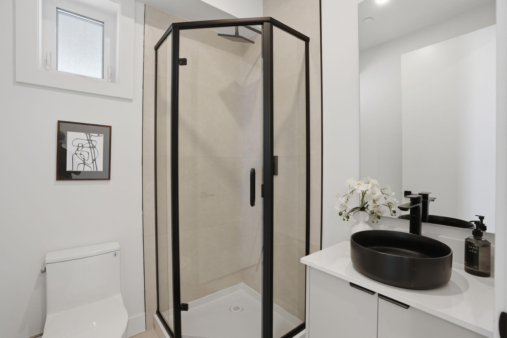 2436 20Th Avenue E, Vancouver, BC
