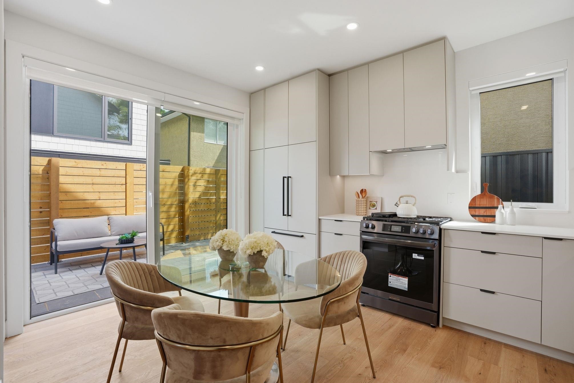 2436 20Th Avenue E, Vancouver, BC