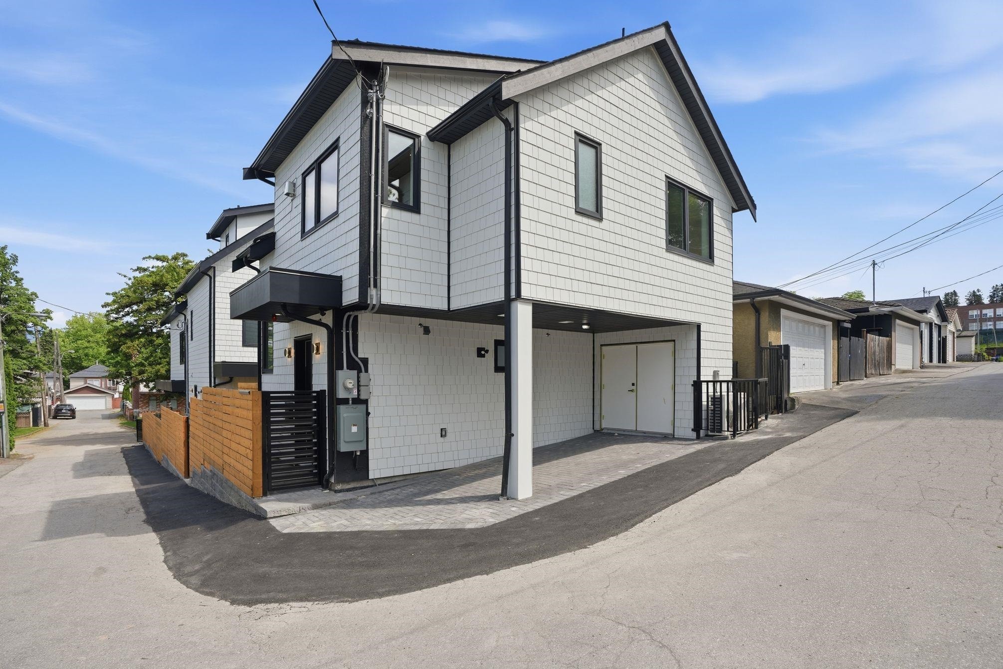 2436 20Th Avenue E, Vancouver, BC