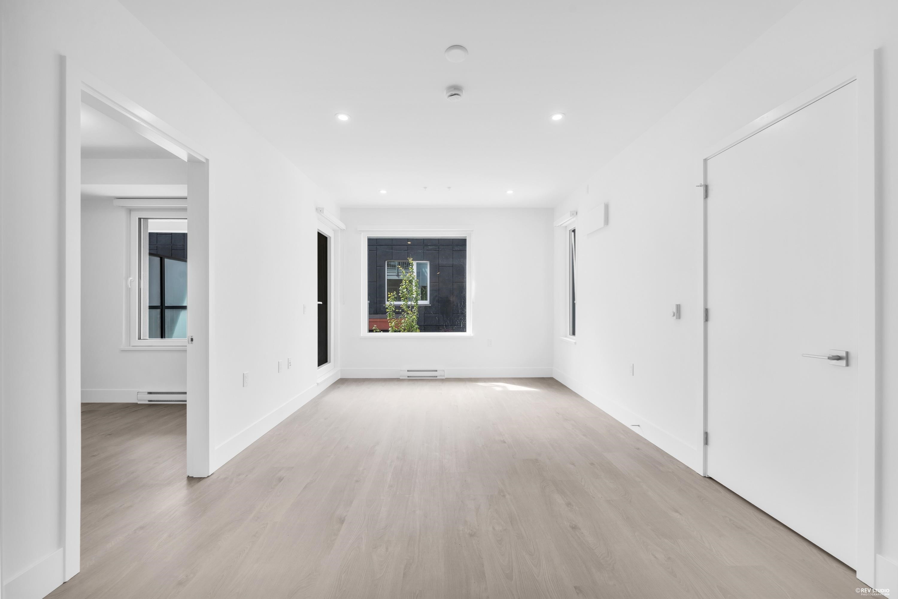 2210 1St Avenue E, Vancouver, BC