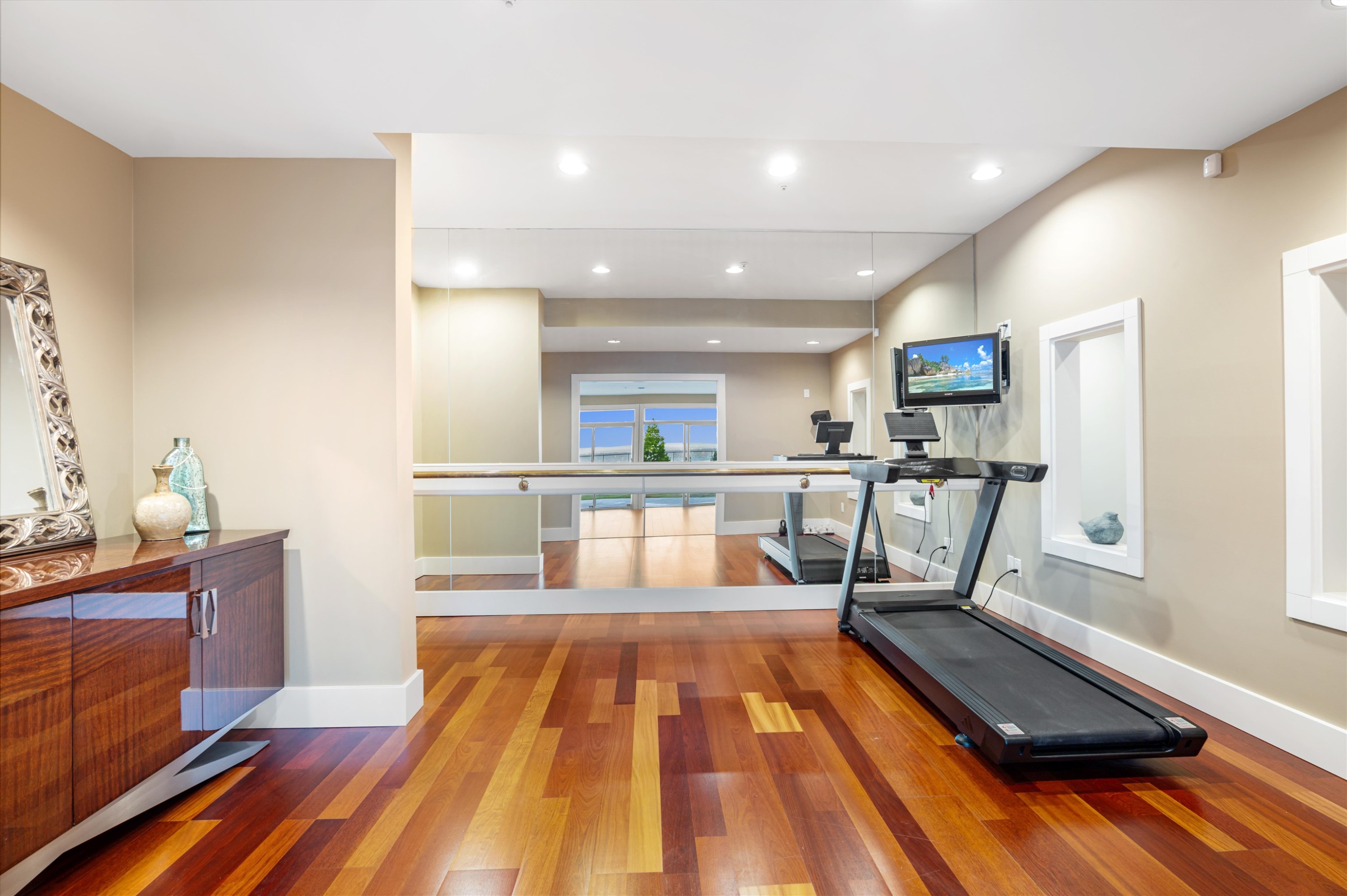 1526 Chippendale Court, West Vancouver, BC