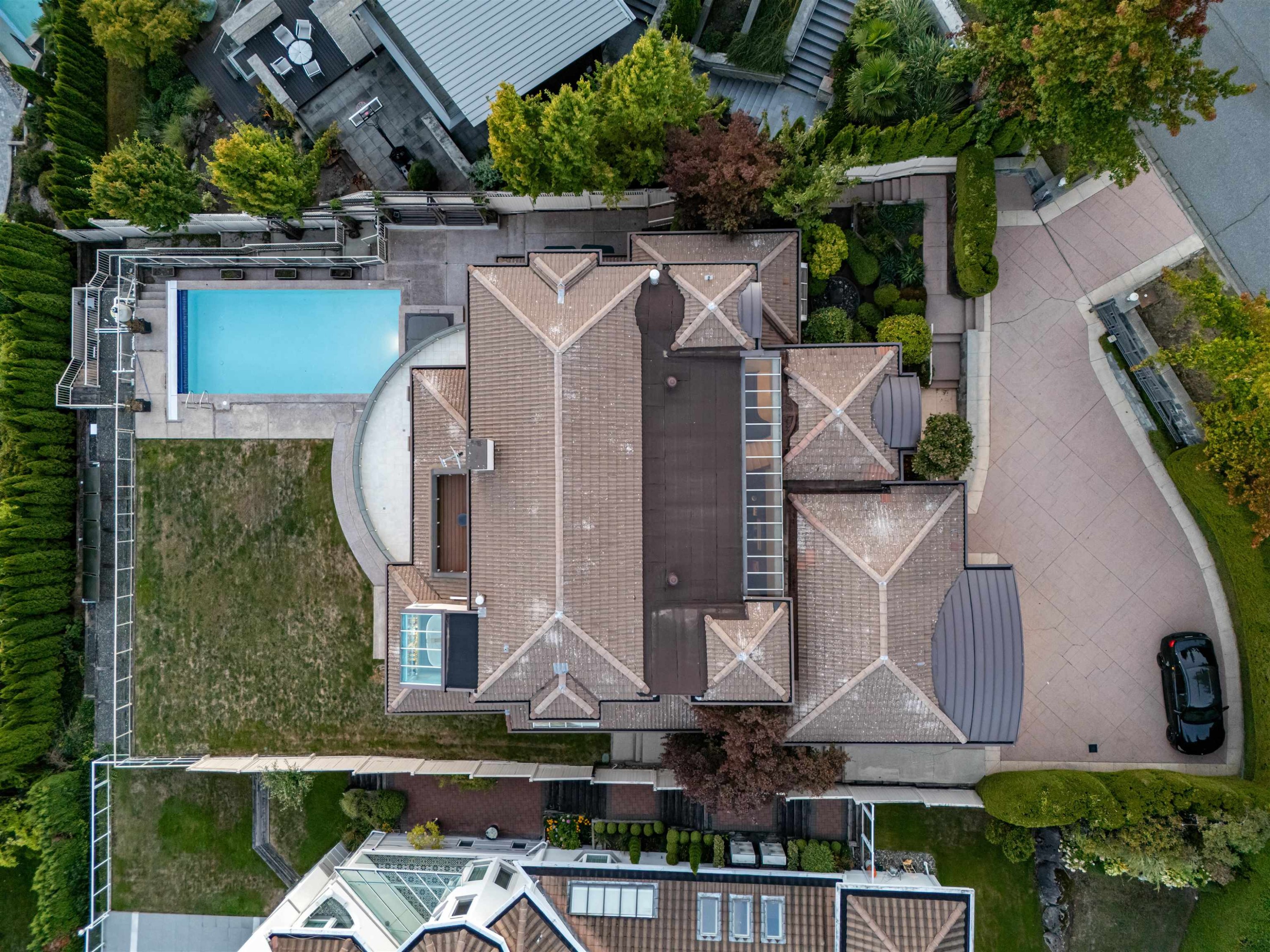 1526 Chippendale Court, West Vancouver, BC