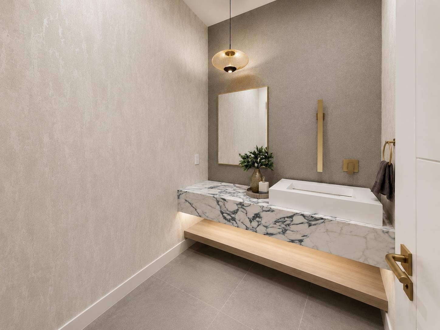 7341 No. 5 Road, Richmond, BC