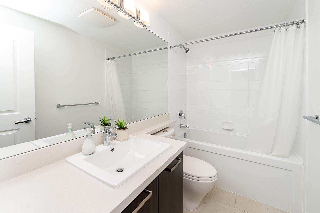 3187 Kent Avenue North E, Vancouver, BC