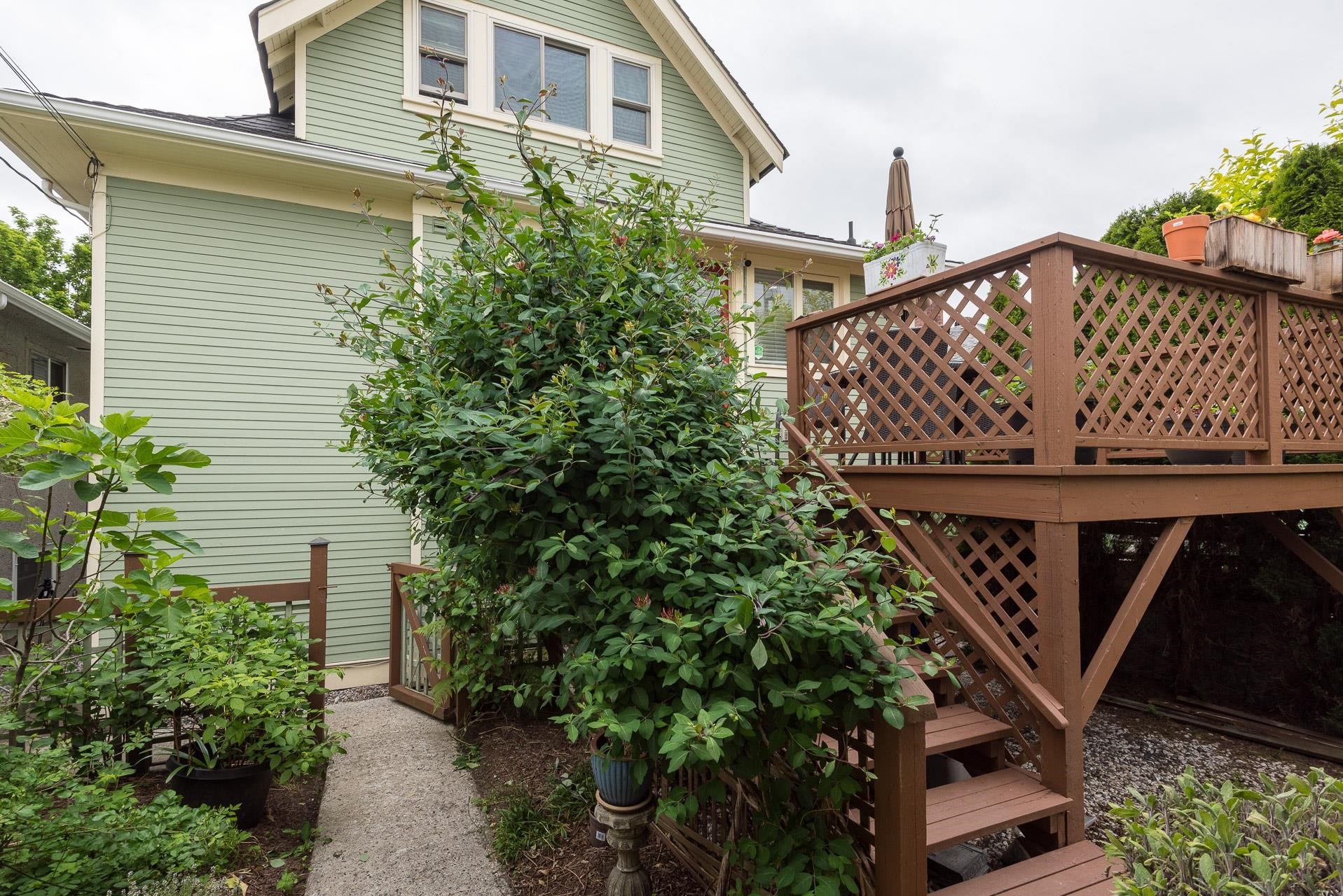 341 58Th Avenue E, Vancouver, BC