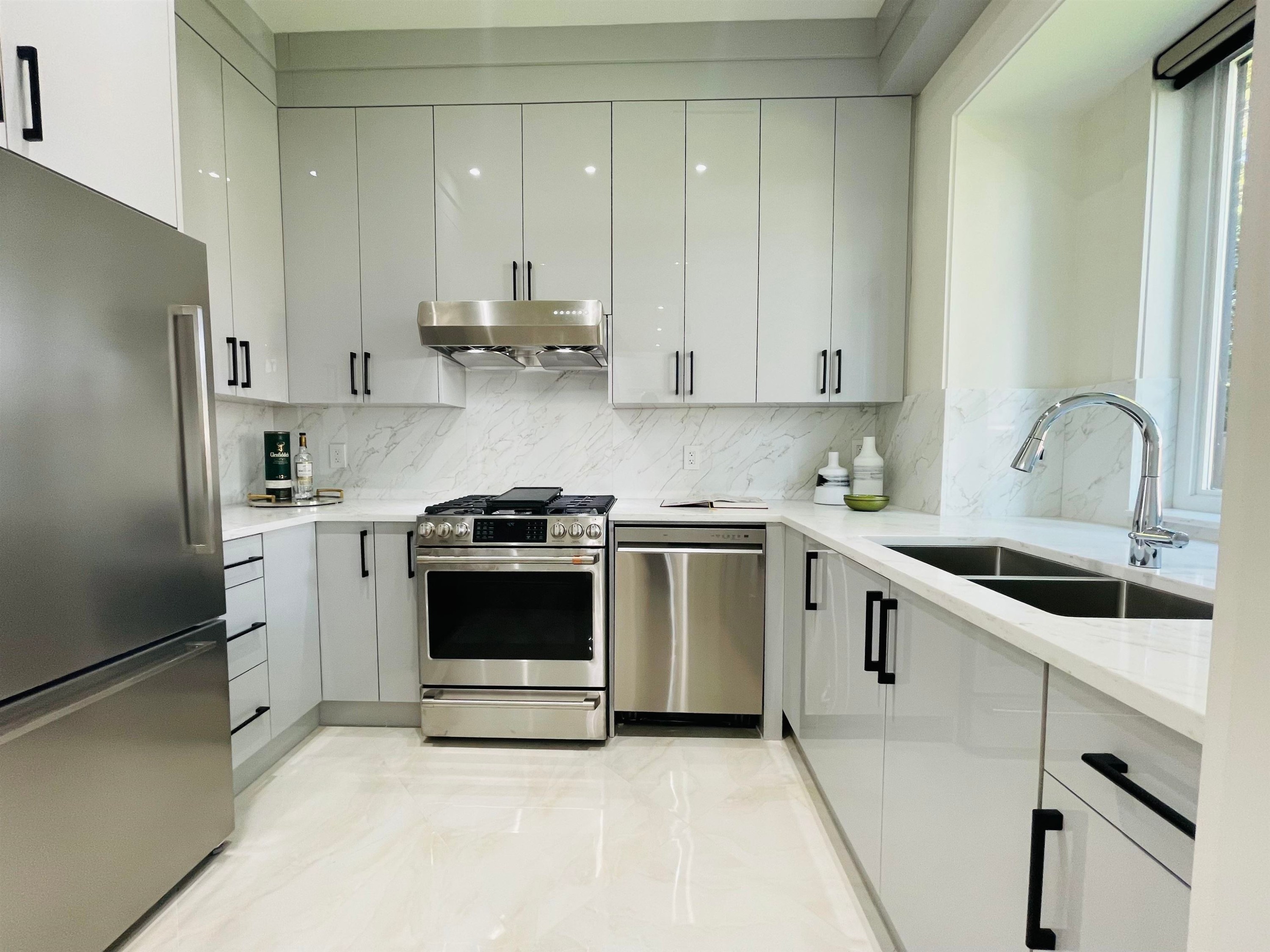 11231 King Road, Richmond, BC