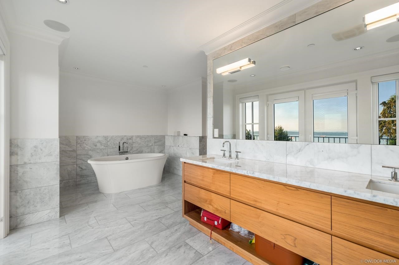 1485 Camelot Road, West Vancouver, BC
