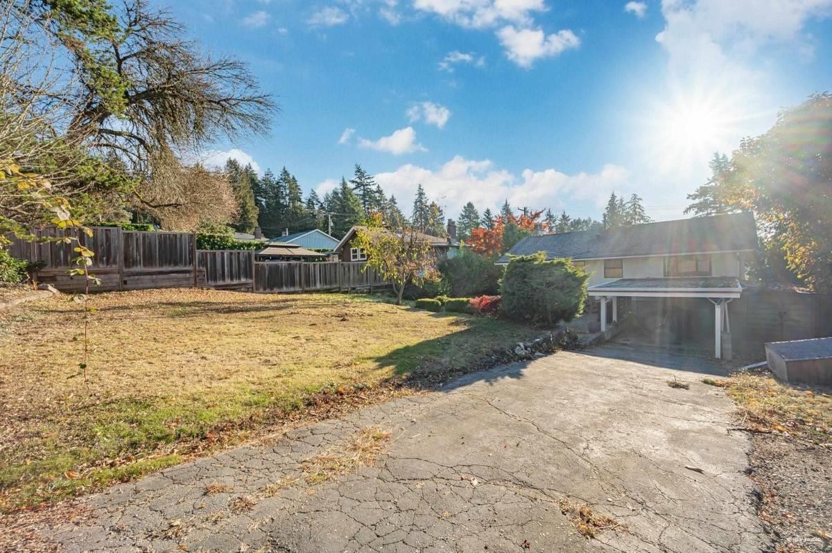 332 Laurentian Crescent, Coquitlam, BC